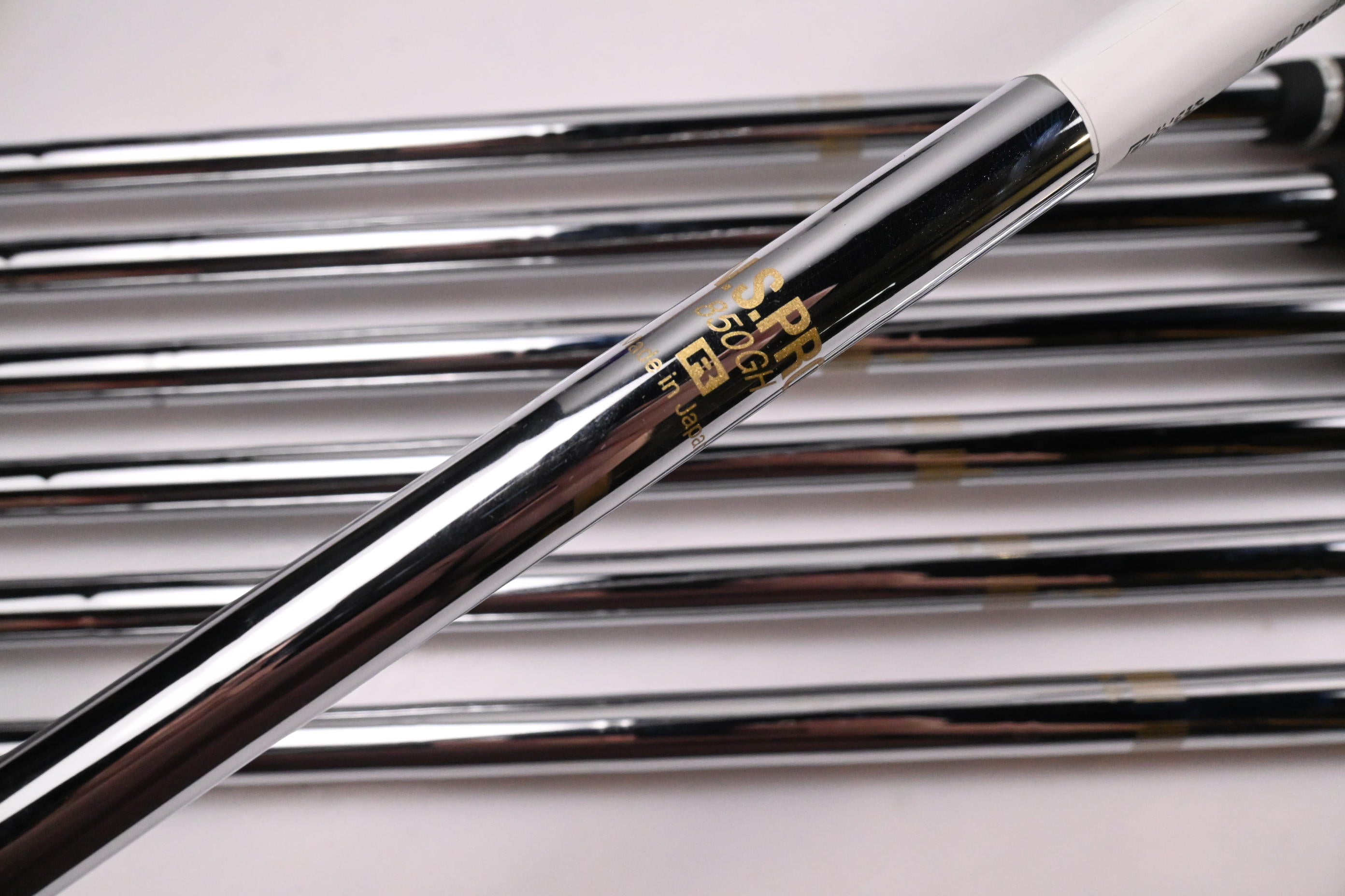 Titleist T250* 2025 Irons / 5-PW+52° / Regular Flex N.S.Pro 850GH Shafts