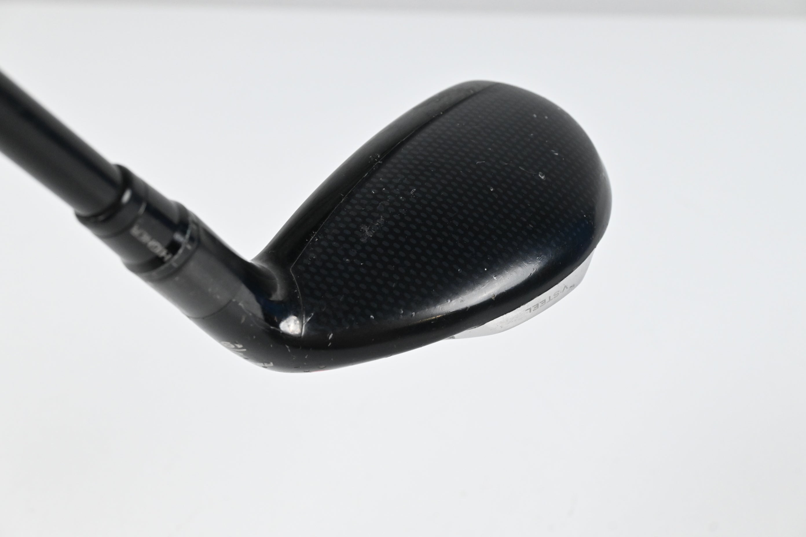 Taylormade Stealth Plus #3 Hybrid / 19.5 Degree / Stiff Flex HZRDUS Smoke RDX 80