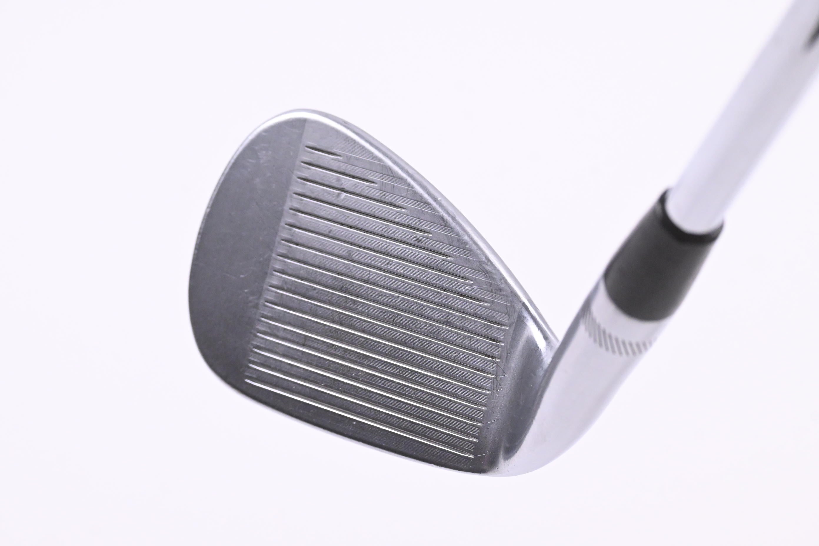 Titleist Vokey SM10 Pitching Wedge / 46 Degree / X-Flex NS Pro Modus 3 Tour 105