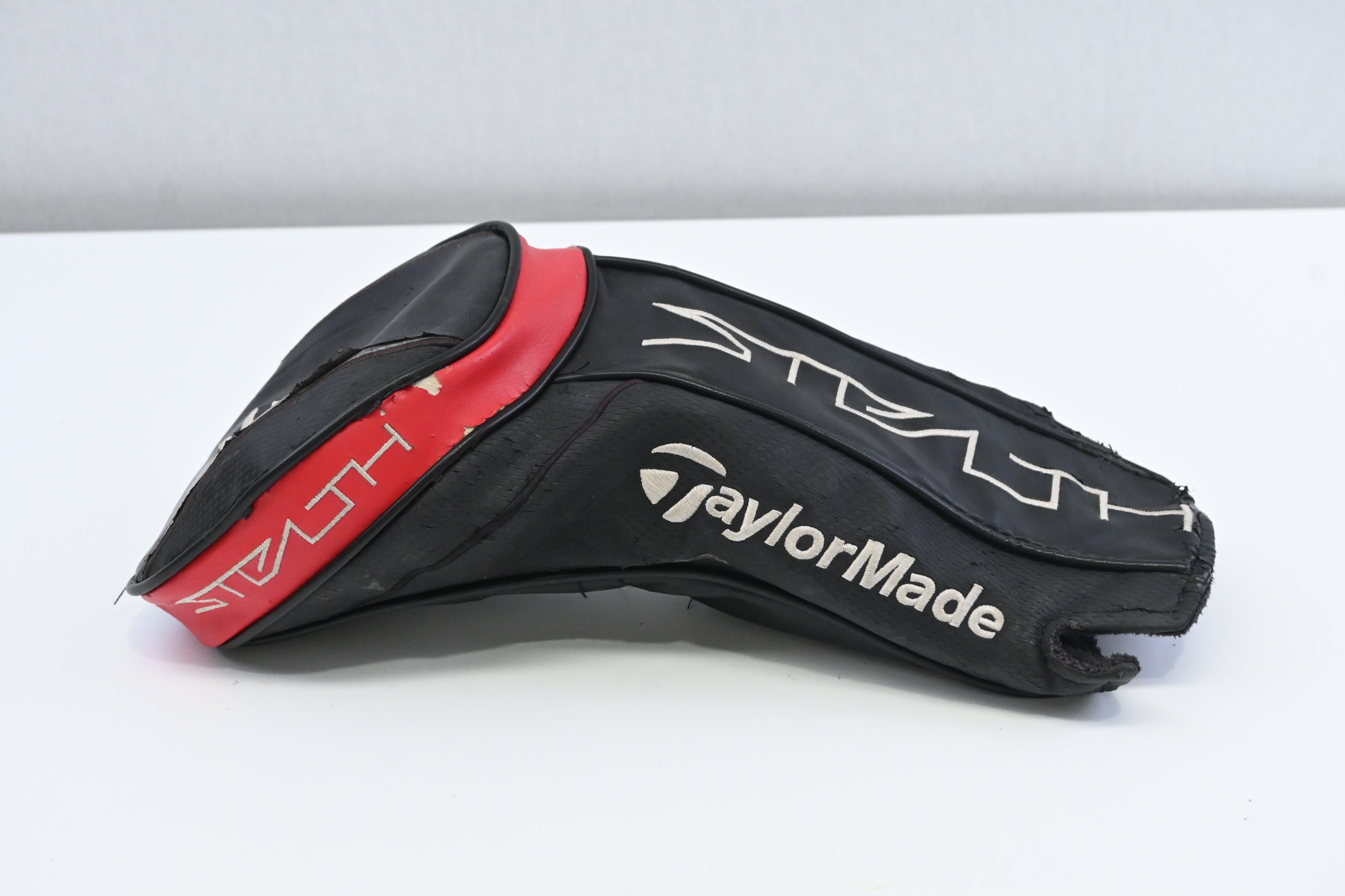 Taylormade Stealth Driver / 10.5 Degree / Regular Flex Fujikura Ventus Red 5