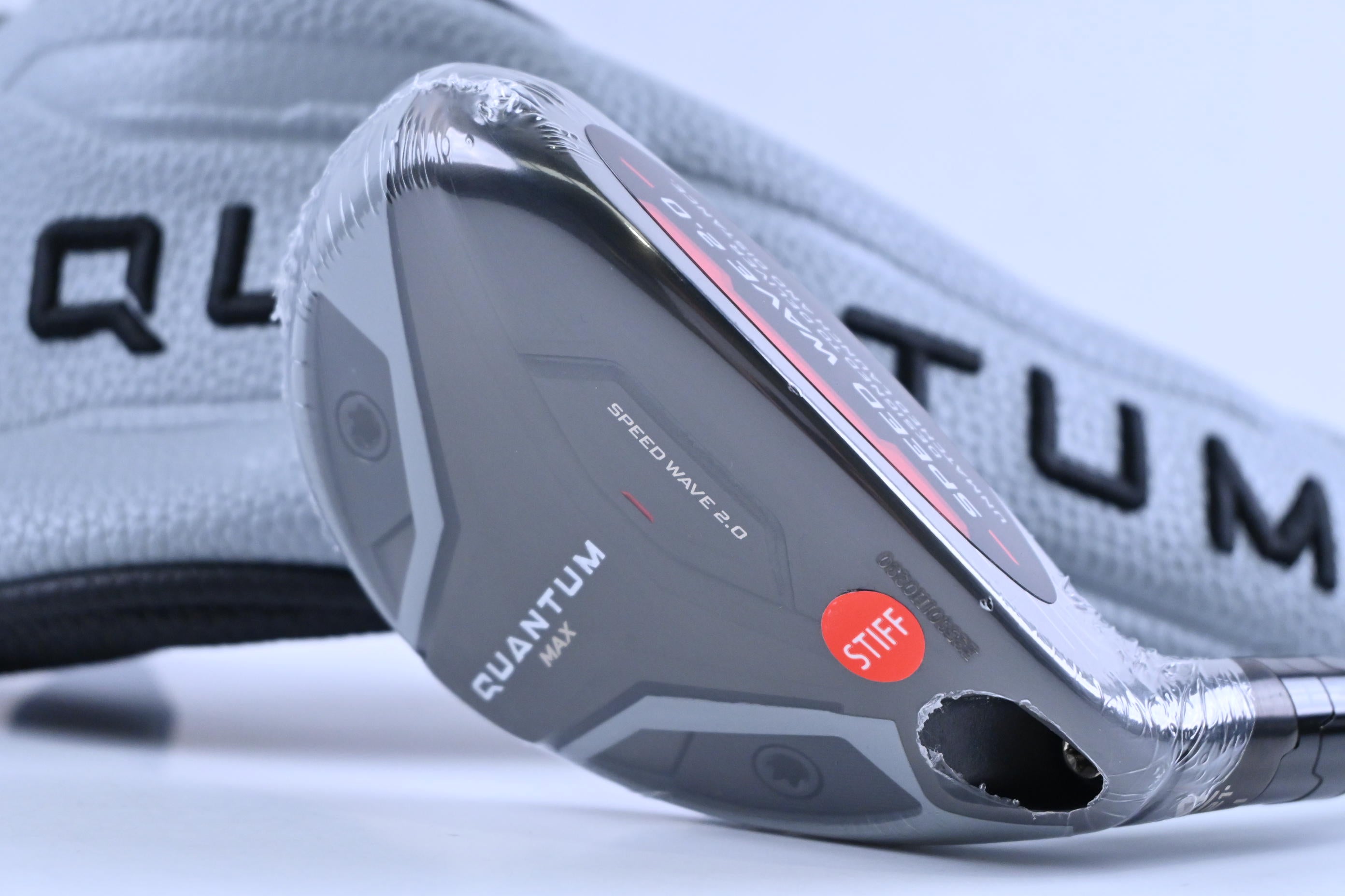 Callaway Quantum Max #4 Hybrid / 21 Degree / Stiff Flex Denali Frost Silver 70