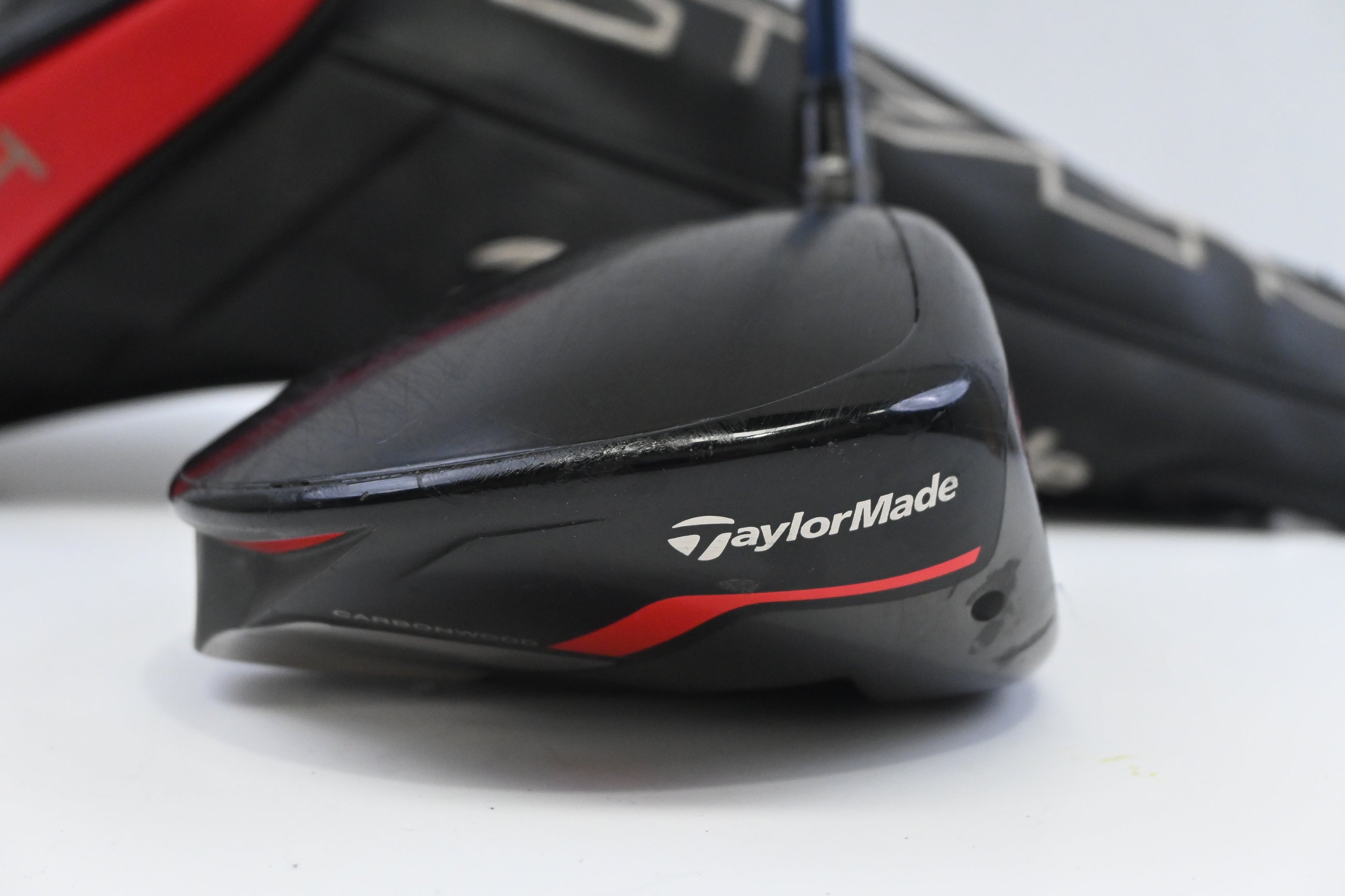 Taylormade Stealth Plus Driver / 10.5 Degree / Regular Flex Fujikura Ventus Blue 5