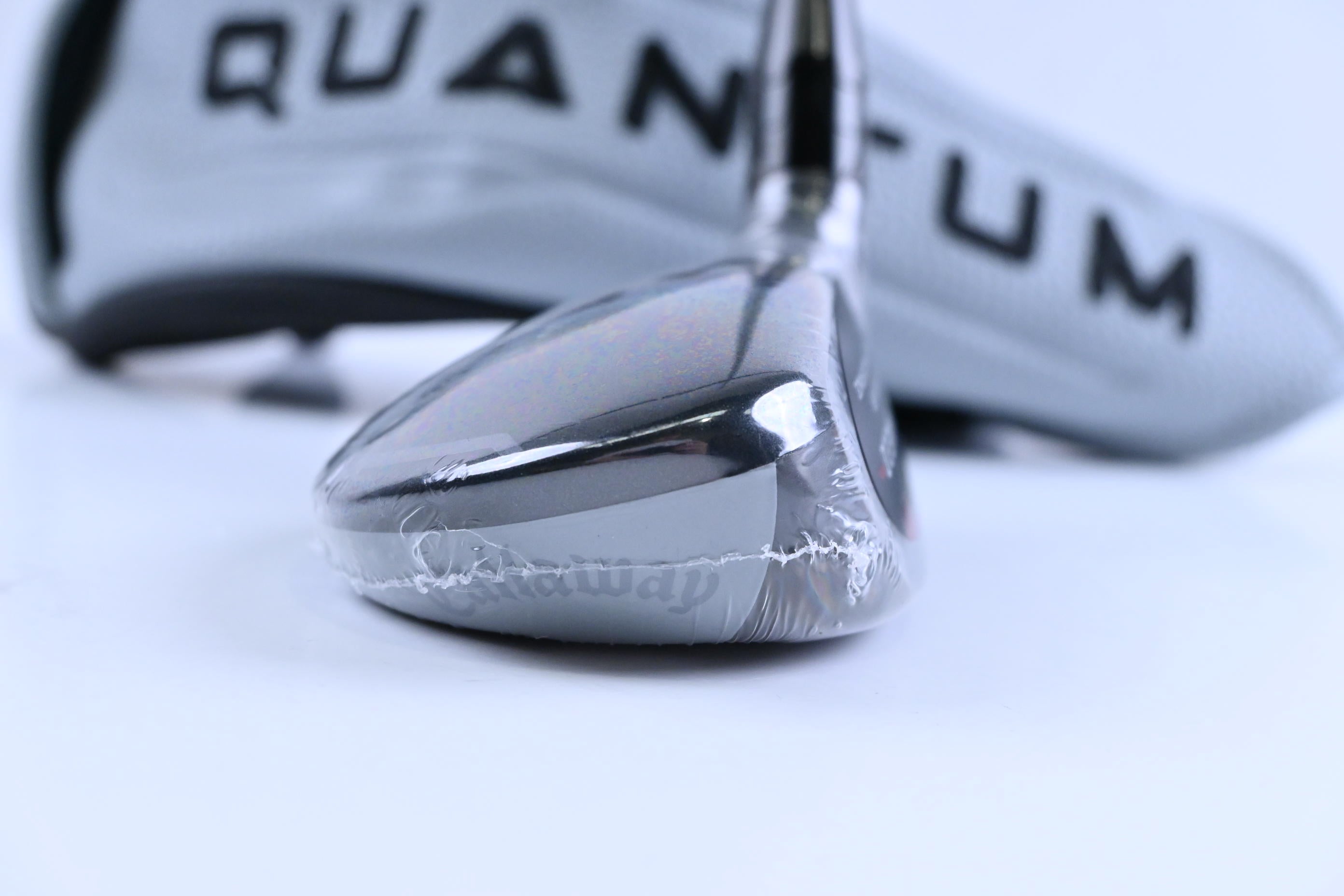 Callaway Quantum Max #4 Hybrid / 21 Degree / Stiff Flex Denali Frost Silver 70