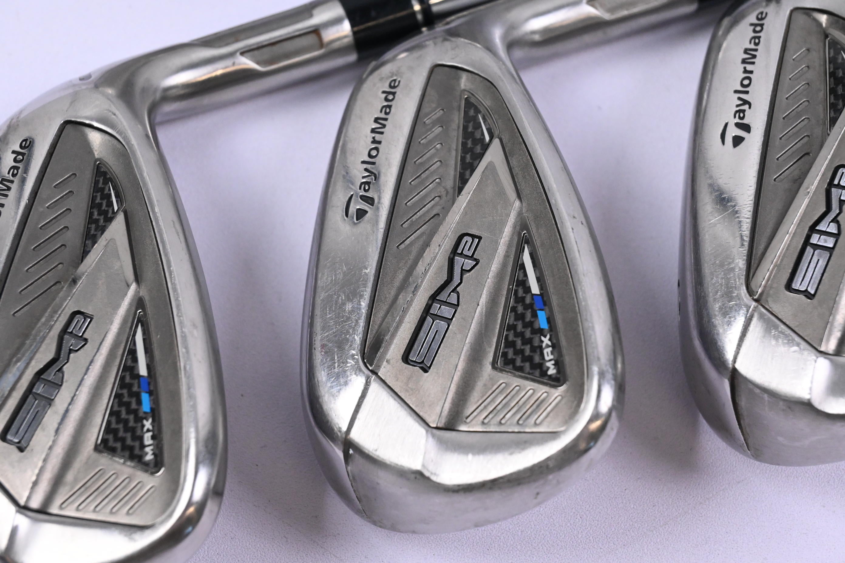 Taylormade SIM2 Max Irons / 4-SW / Regular Flex KBS MAX MT 85 Shafts
