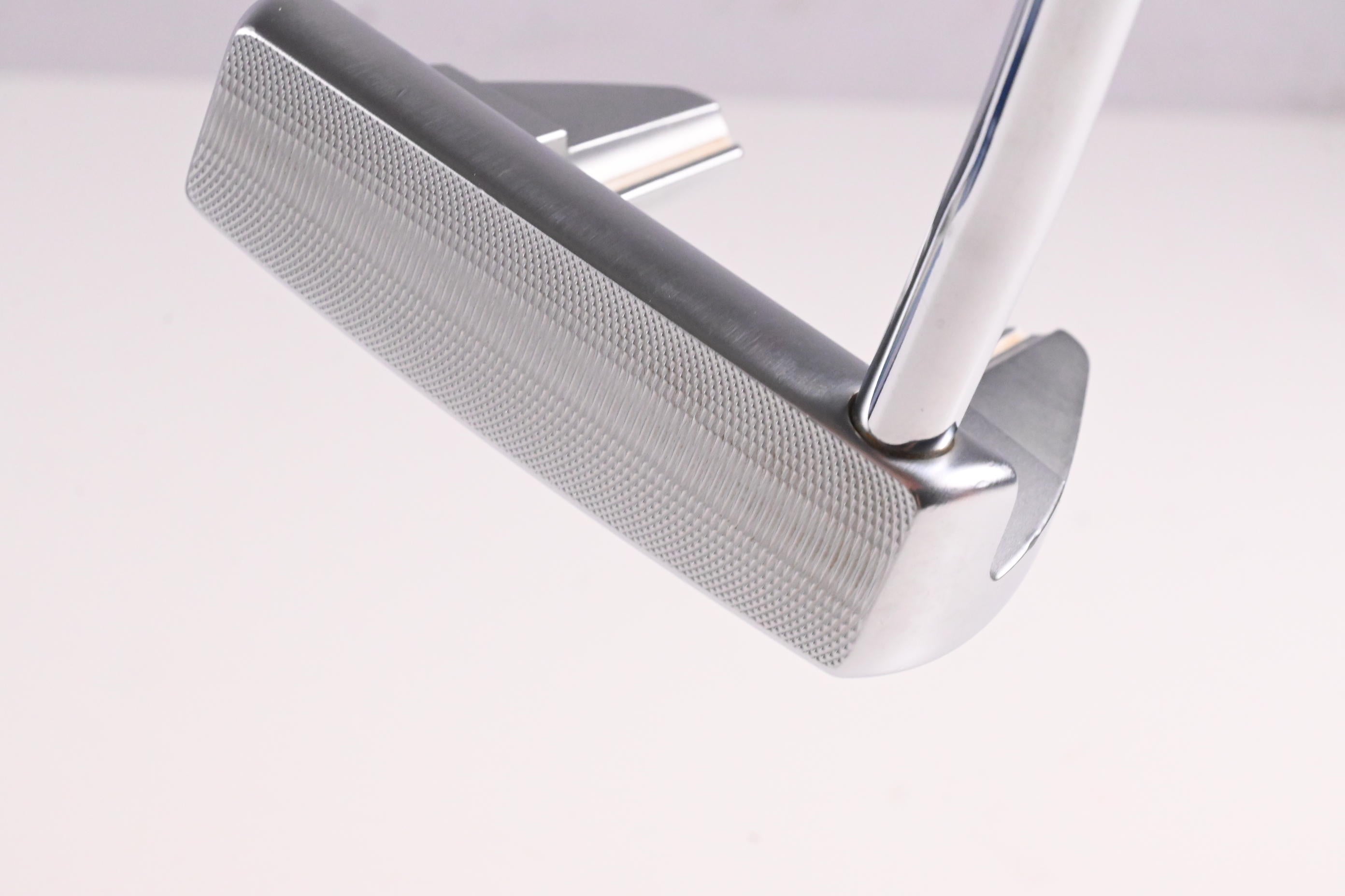 Mizuno M-Craft White Satin VI Putter / 34 Inch