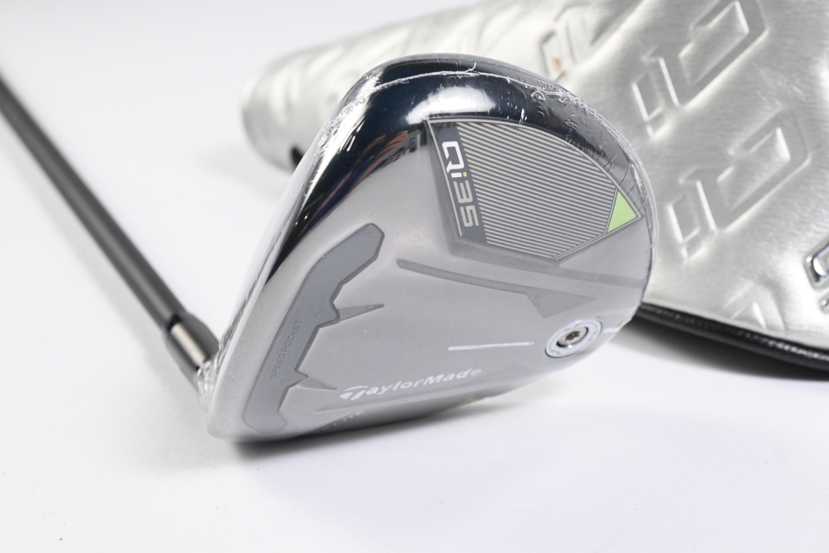 Left Hand Taylormade Qi35 Max Lite #7 Wood / 21.5 Degree / Regular Flex Vanquish