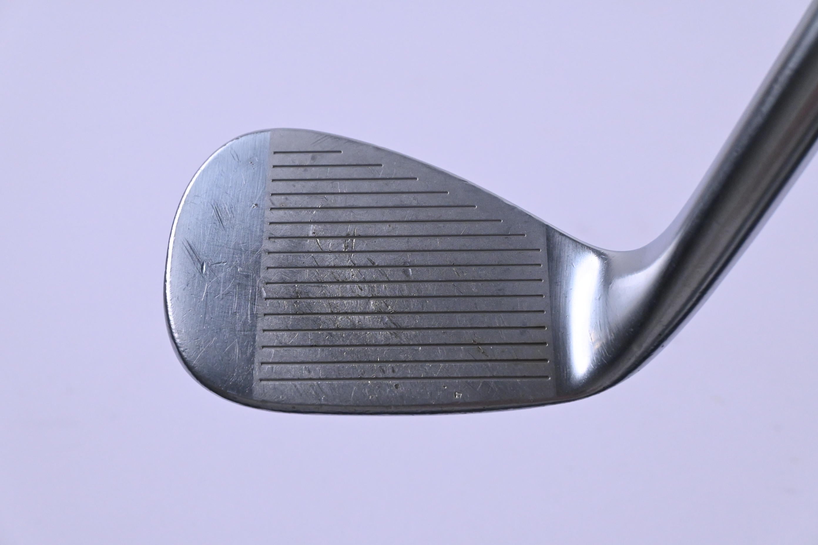 Taylormade Milled Grind Sand Wedge / 56 Degree / Wedge Flex Dynamic Gold