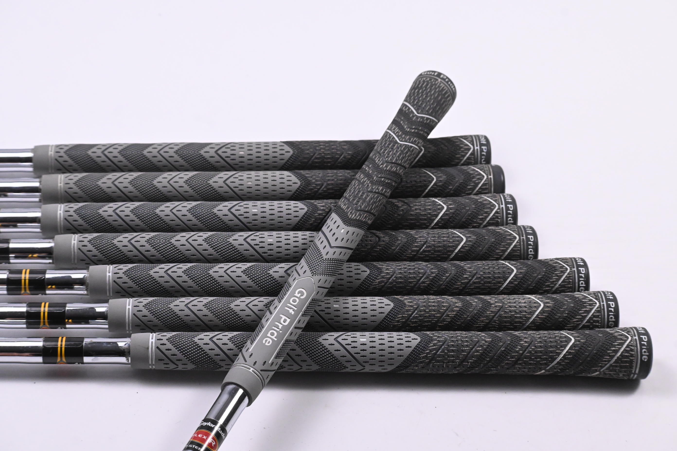 Taylormade R7 Draw Irons / 4-PW+SW / Regular Flex Taylormade T-Step 90 Shafts