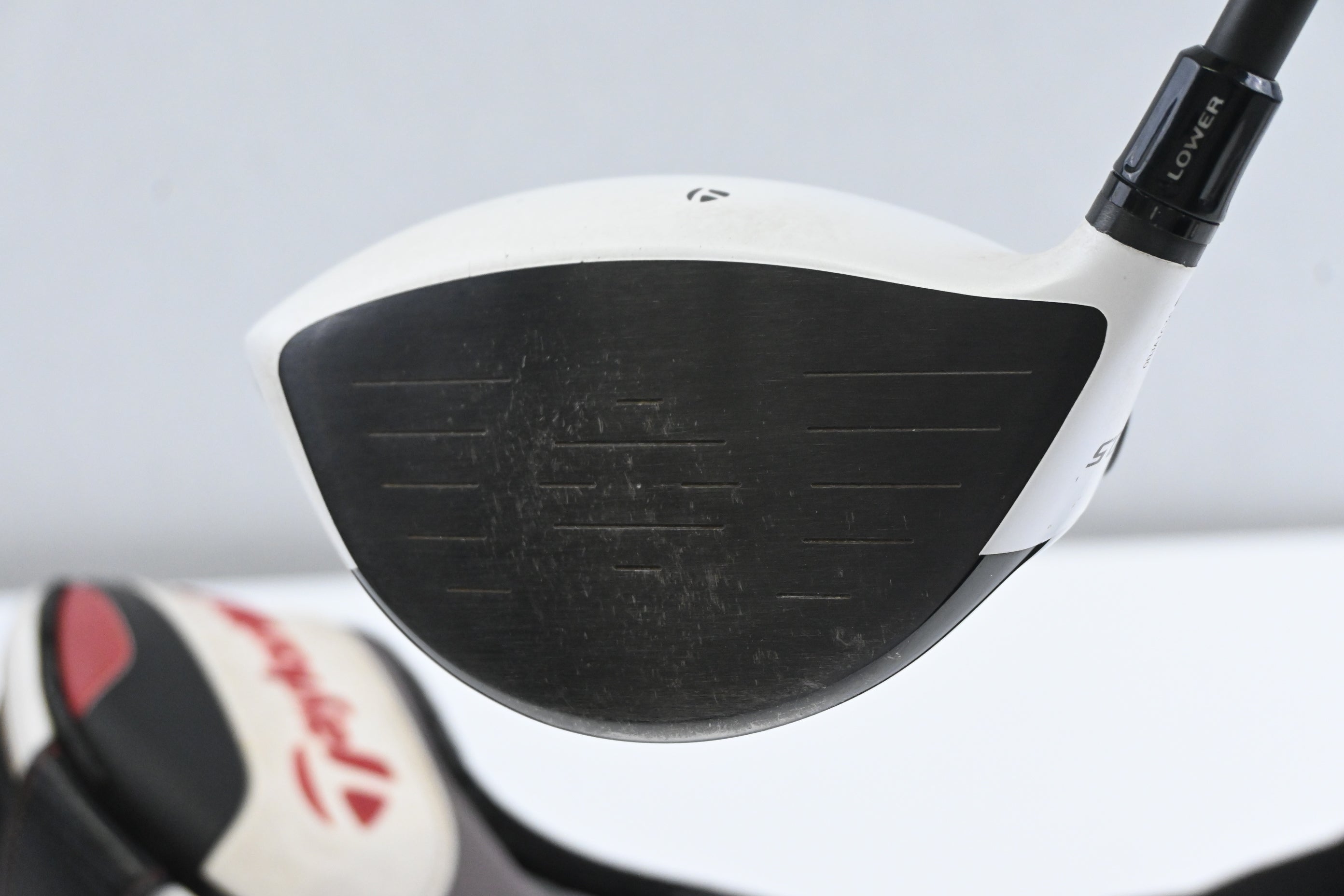 Taylormade R11 Driver / 10.5 Degree / Stiff Flex Fujikura Blur 65 Shaft