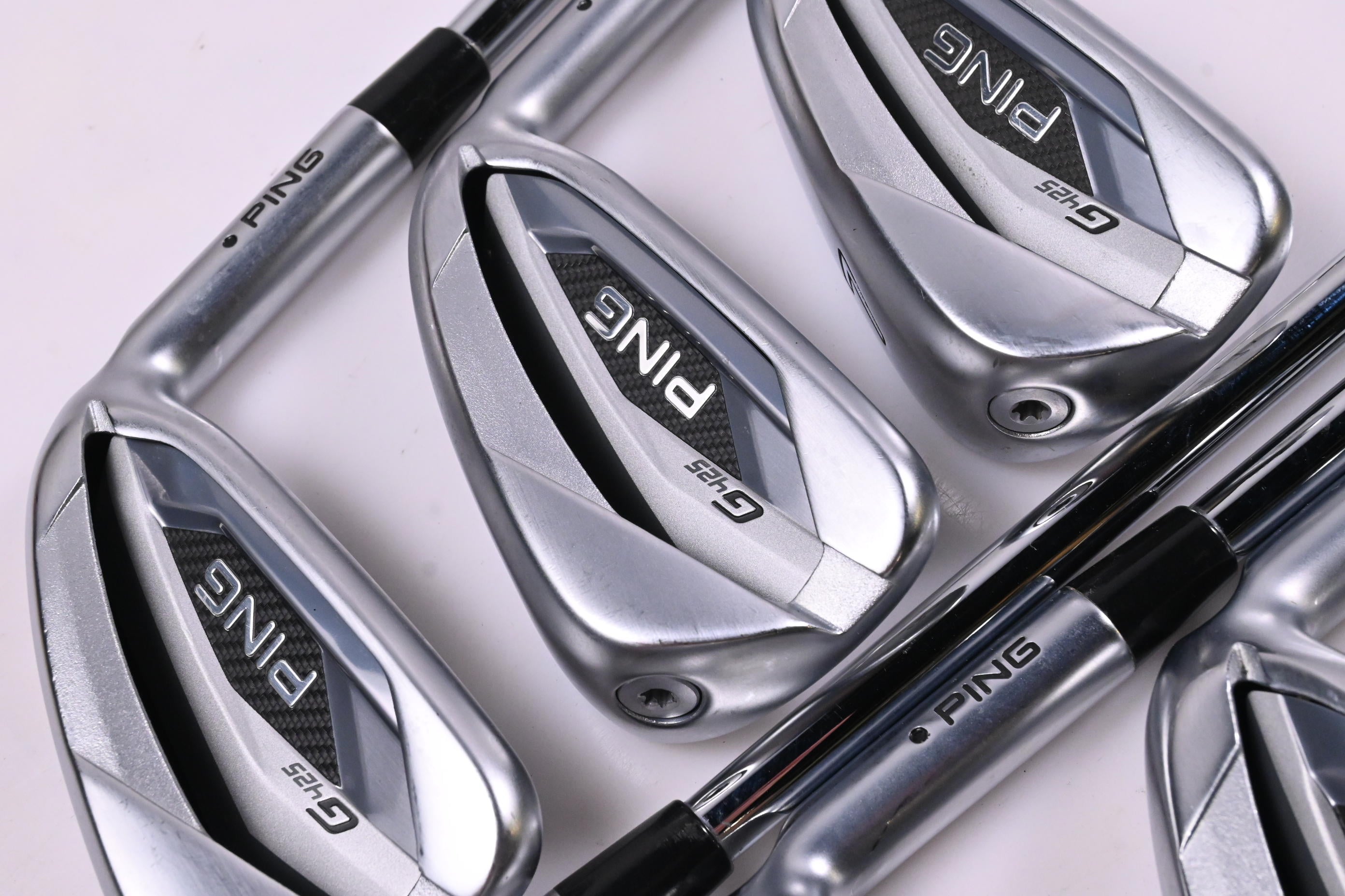 Ping G425 Irons / 5-PW+SW / Black Dot / Regular Flex Ping AWT 2.0 Shafts