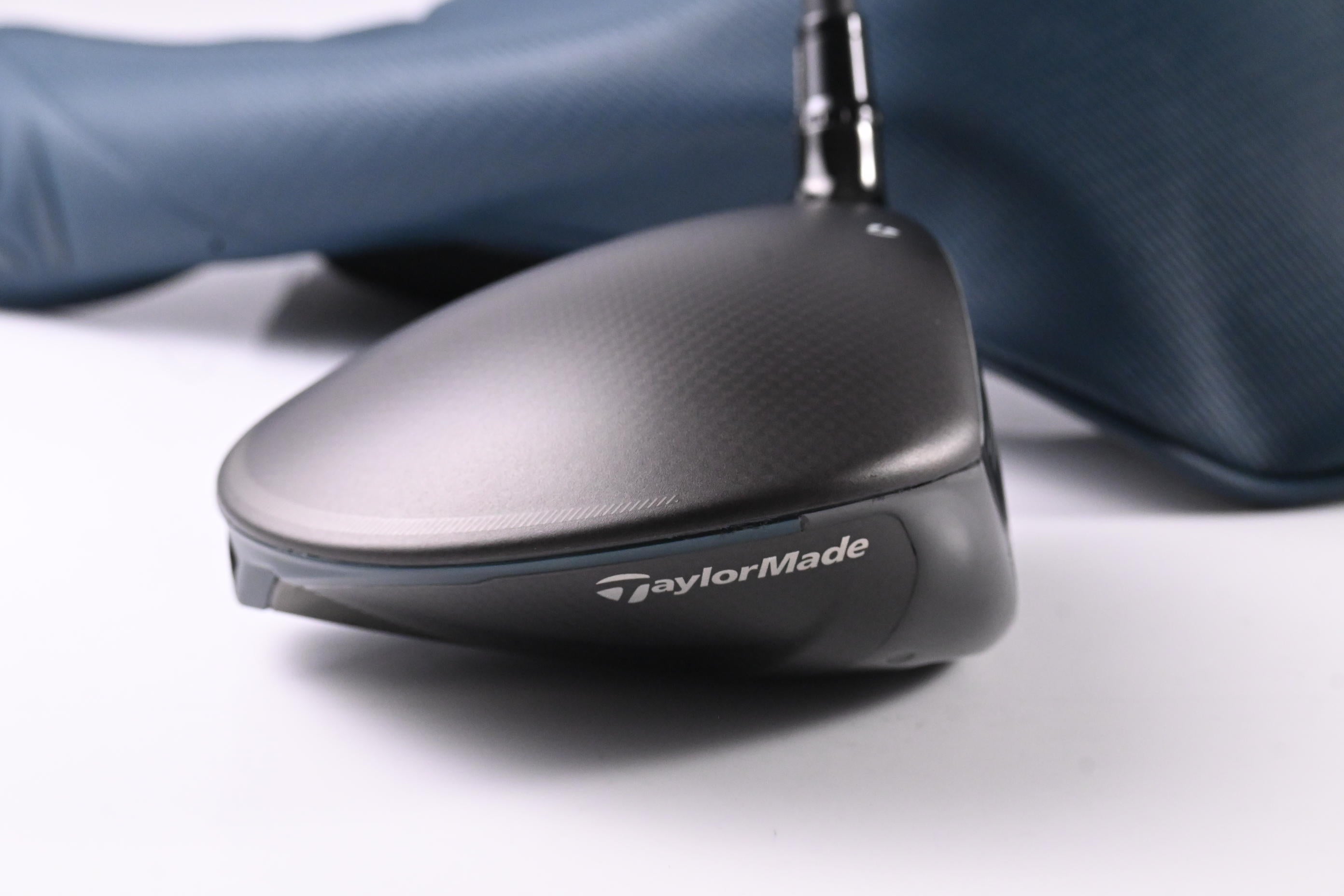 Taylormade Qi4D Driver / 9 Degree / Senior Flex Mitsubishi Reax 50 Shaft