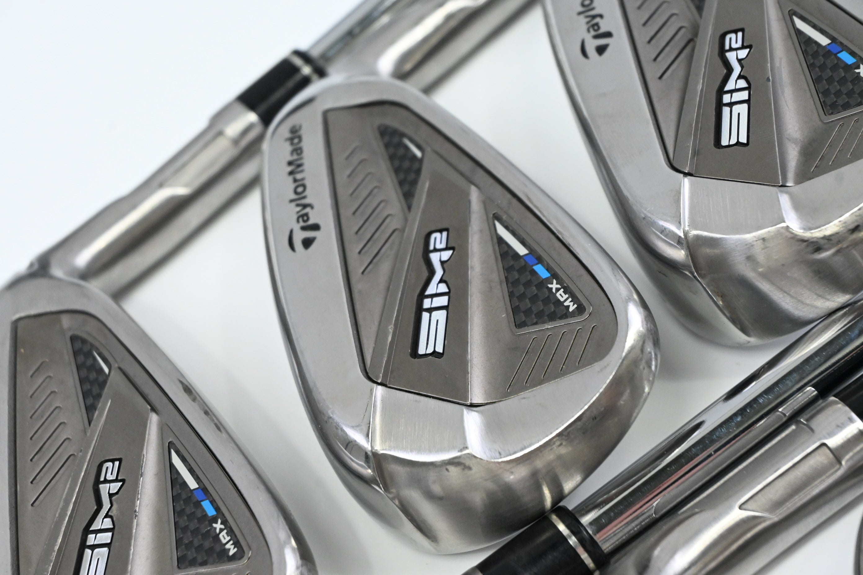 Taylormade SIM2 Max Irons / 5-PW / Stiff Flex KBS Max MT 85 Shafts