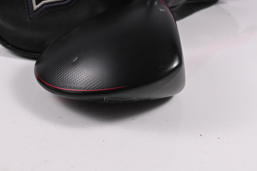 Wilson Dynapower Titanium 2023 Driver / 10.5 Degree / Regular Flex Ventus Blue 6