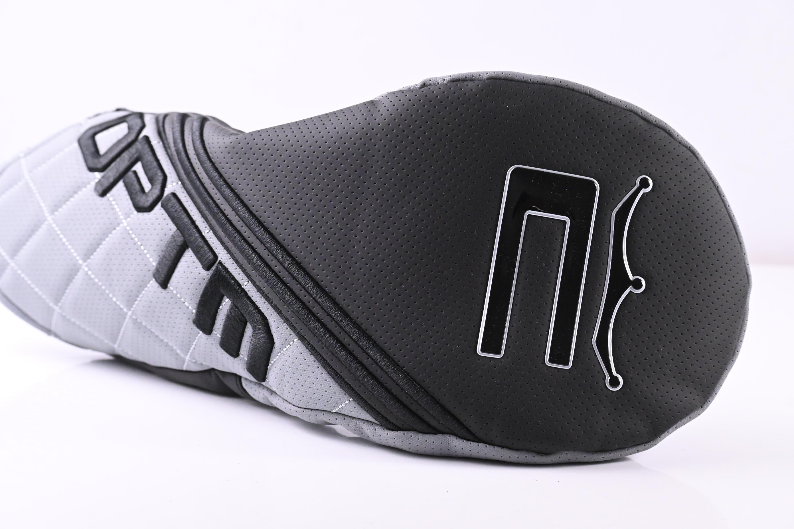 Cobra OPTM MAX-D Driver / 10.5 Degree / Regular Flex Kai'Li Dark Waves Red 50