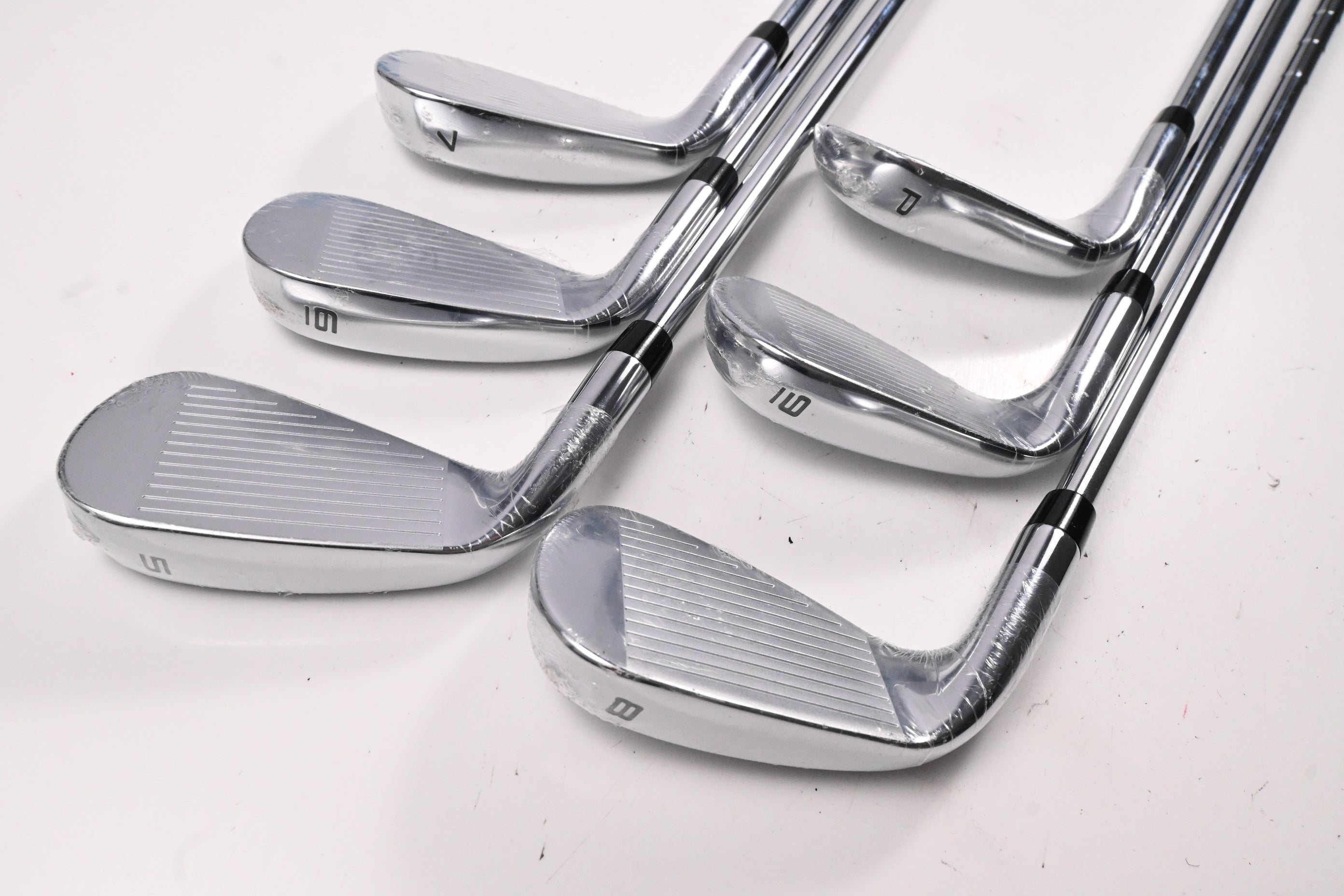 Callaway Elyte Irons / 5-PW / Regular Flex Vector 7 80 Shafts