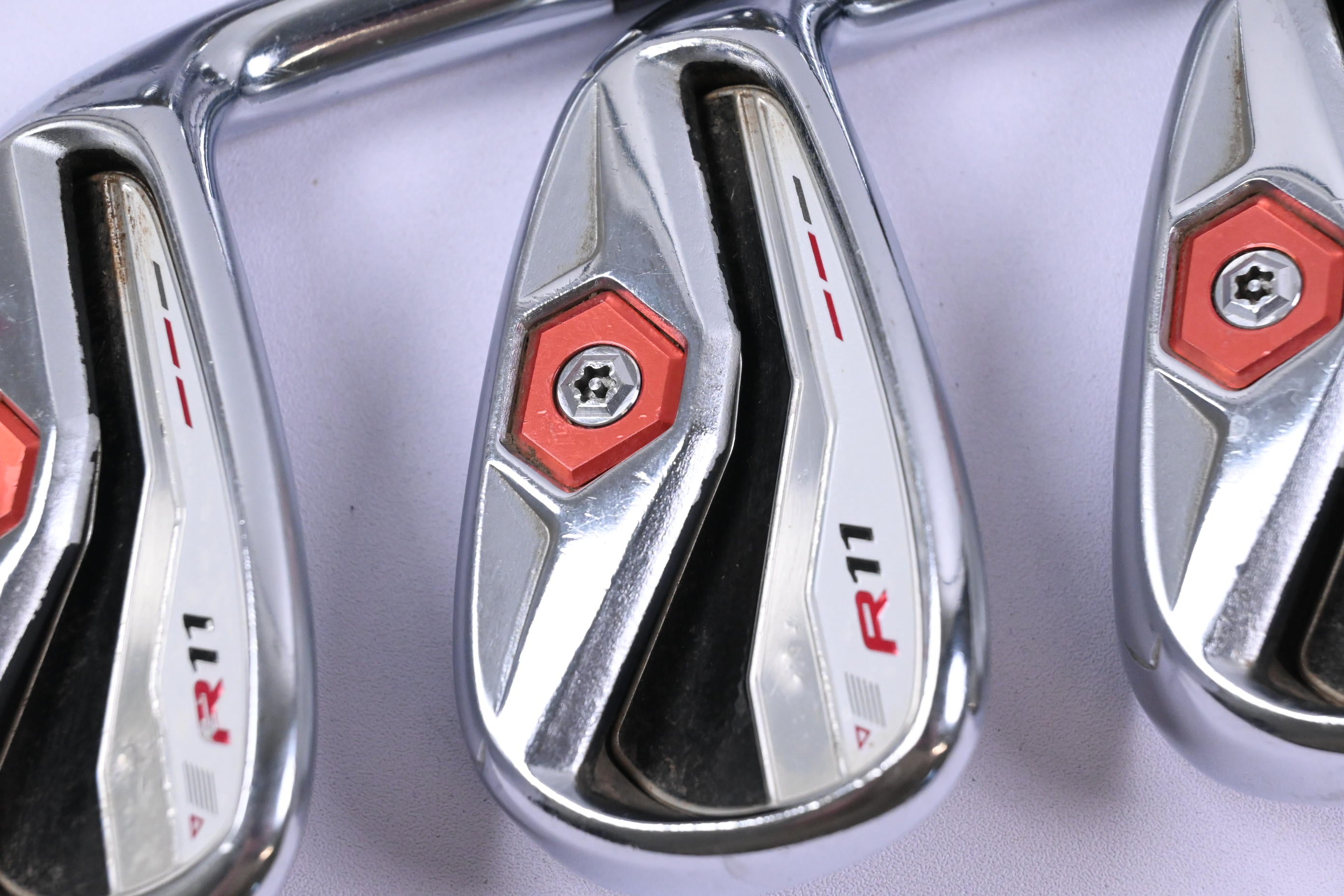 Taylormade R11 Irons / 4-PW+AW / Stiff Flex KBS 90 Shafts