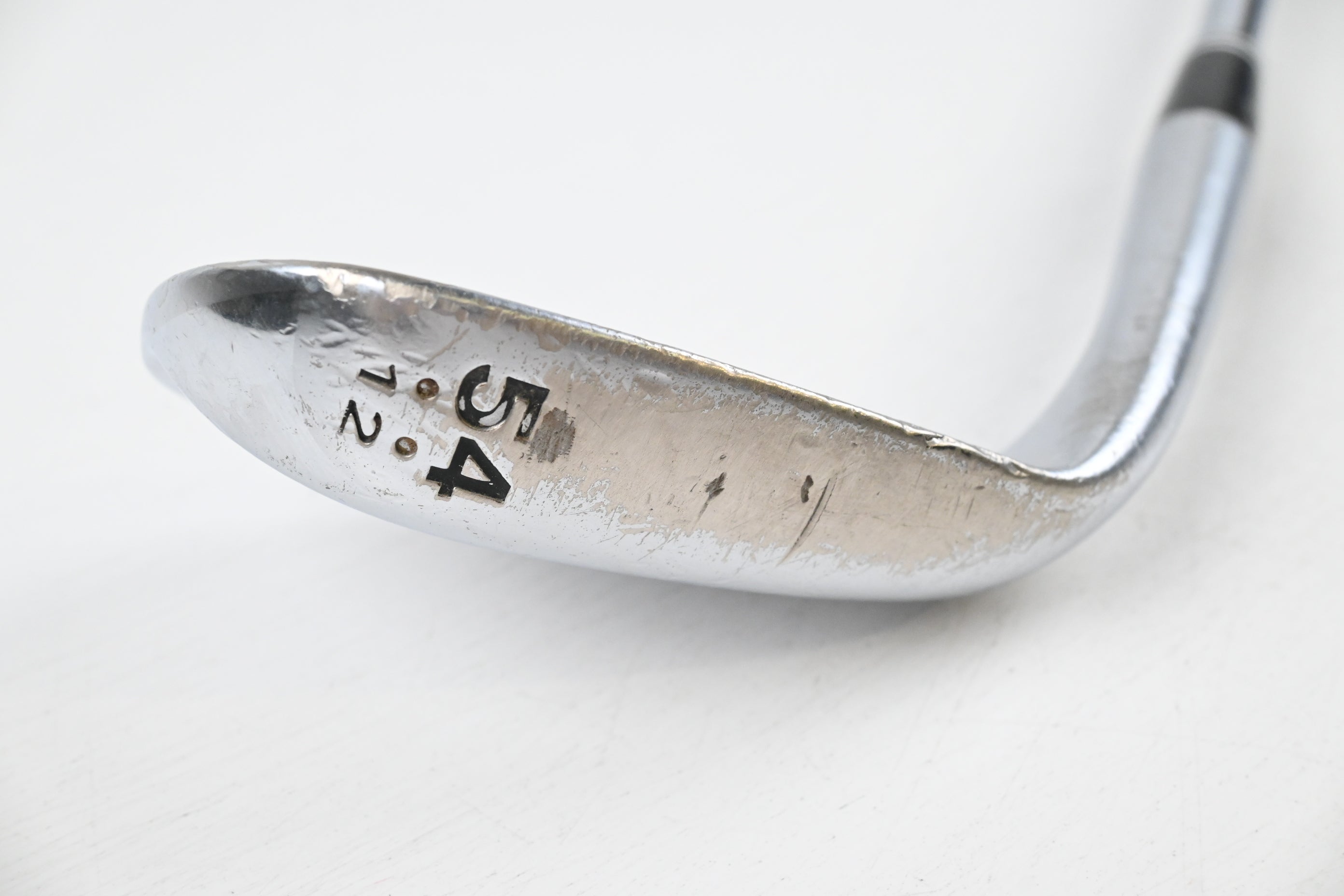Cleveland 588 RTX Sand Wedge / 54 Degree / Wedge Flex Dynamic Gold Shaft