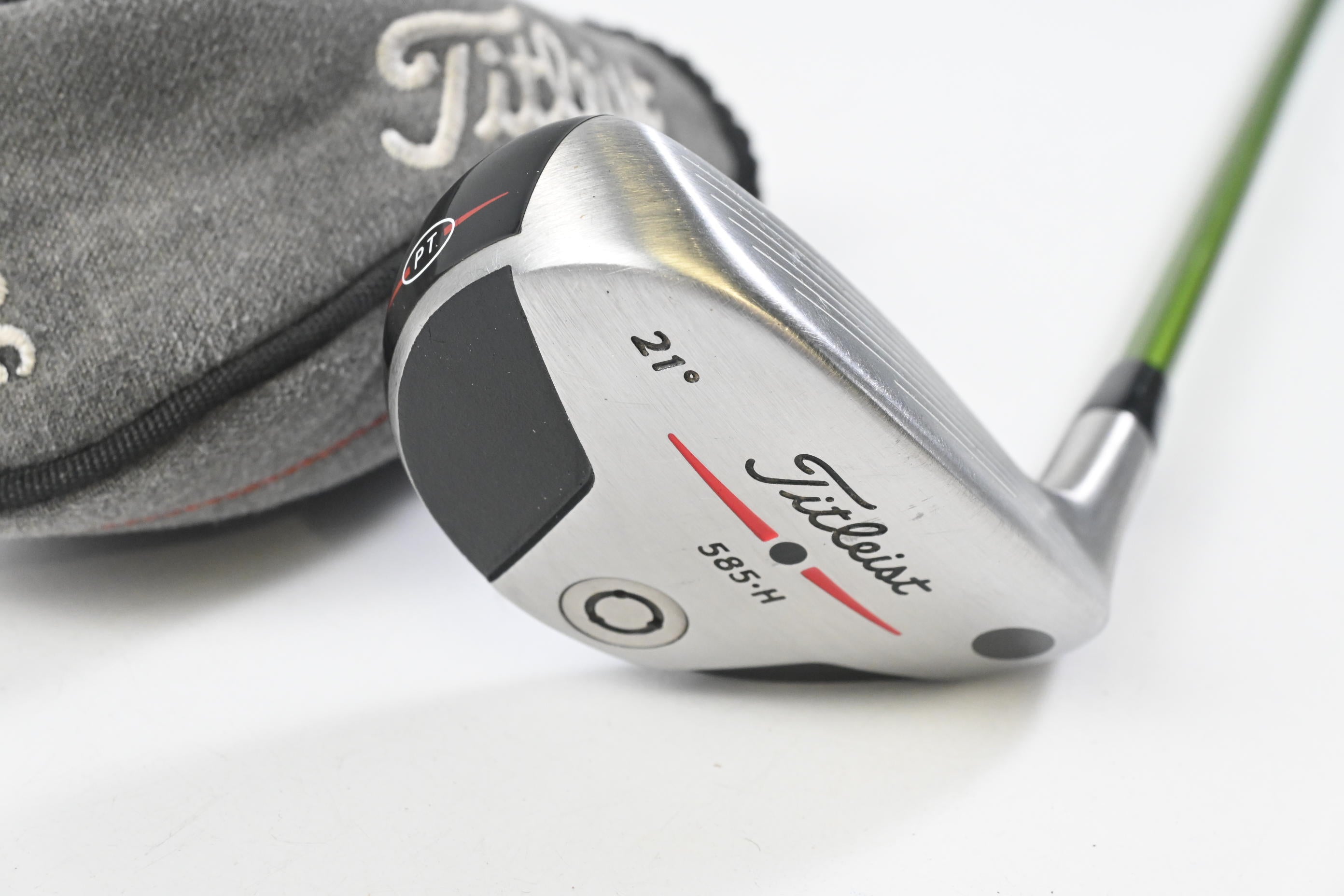 Titleist 585.H #3 Hybrid / 21 Degree / Regular Flex Aldila NV 85 Shaft