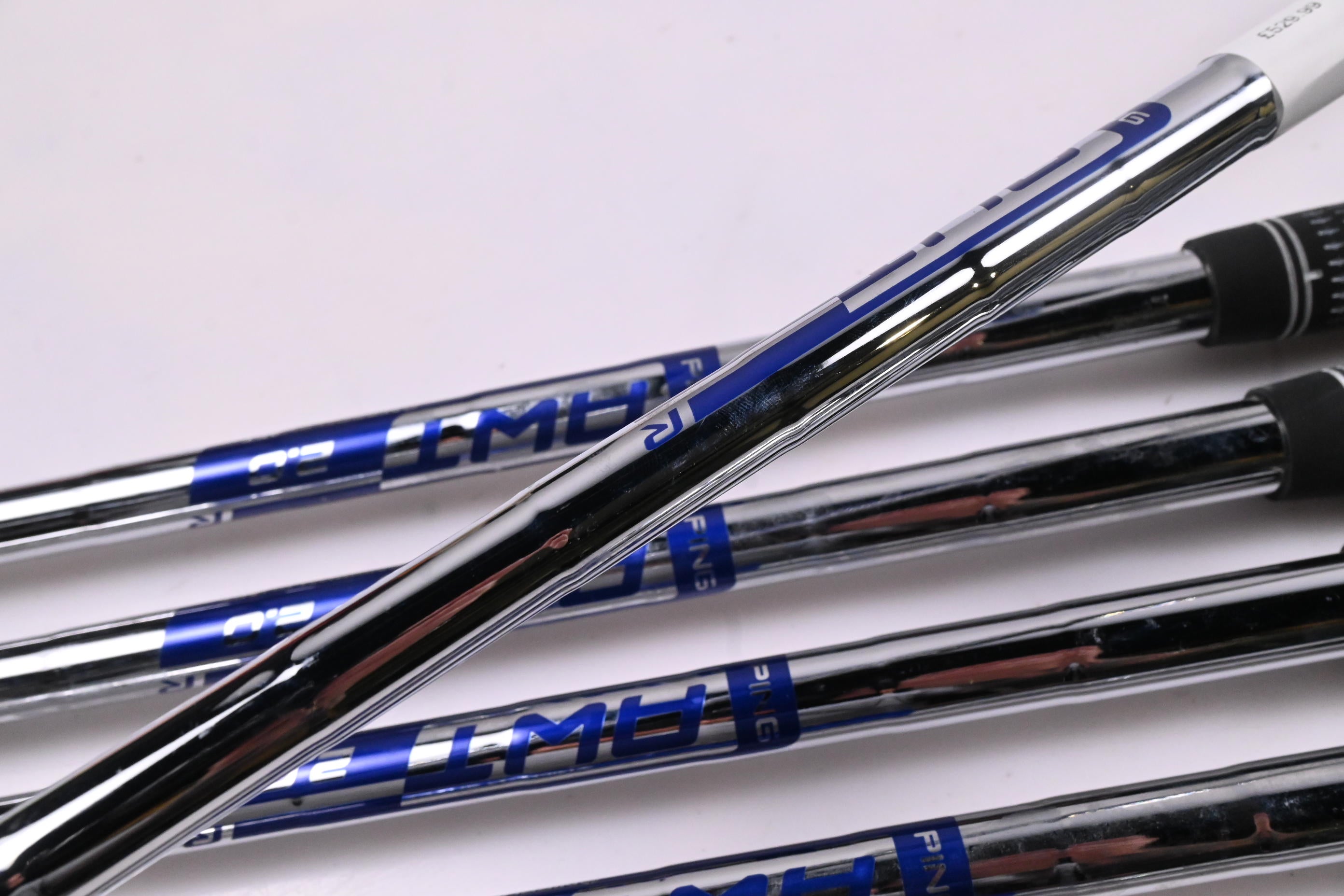 Ping G425 Irons / 5-PW+SW / Black Dot / Regular Flex Ping AWT 2.0 Shafts