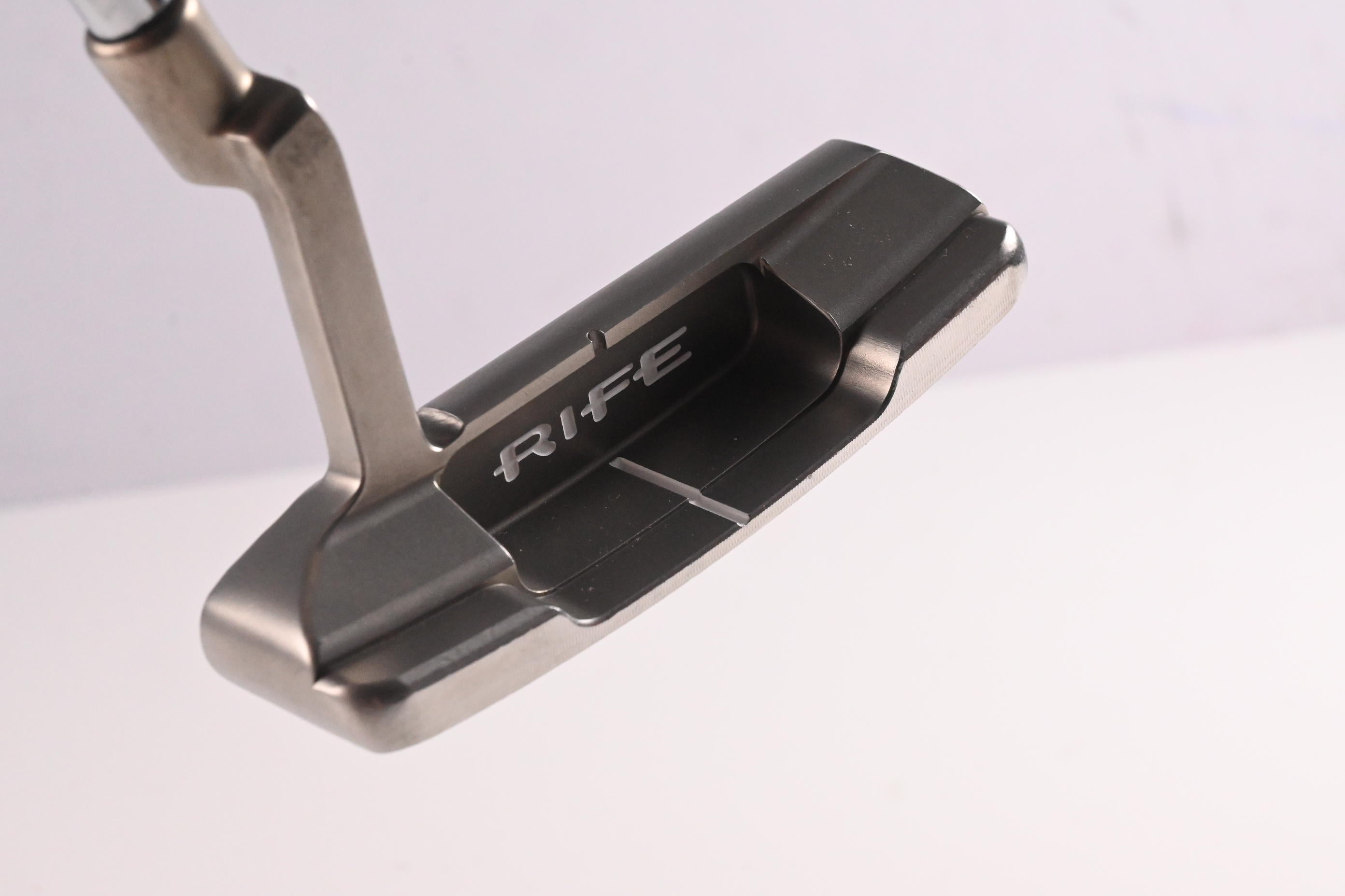 Rife Aussie Putter / 32 Inch