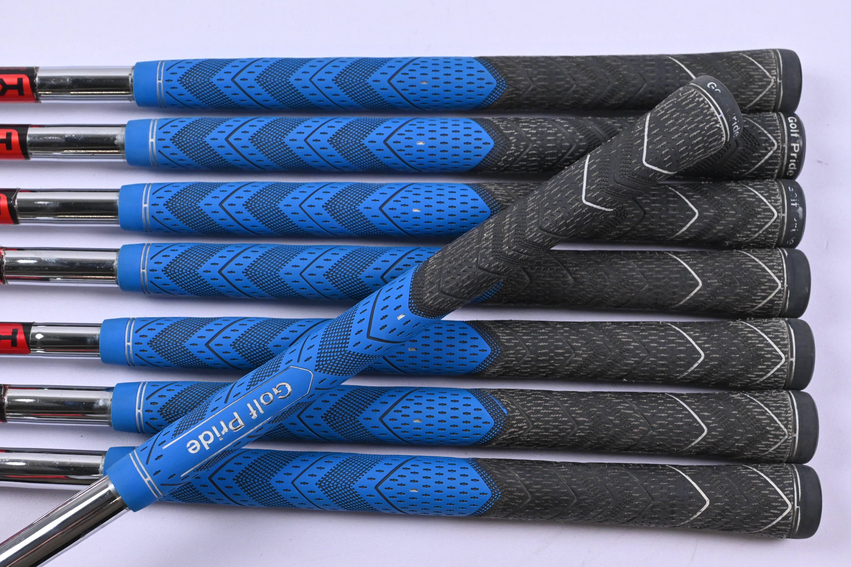 Taylormade R11 Irons / 4-PW+AW / Stiff Flex KBS 90 Shafts