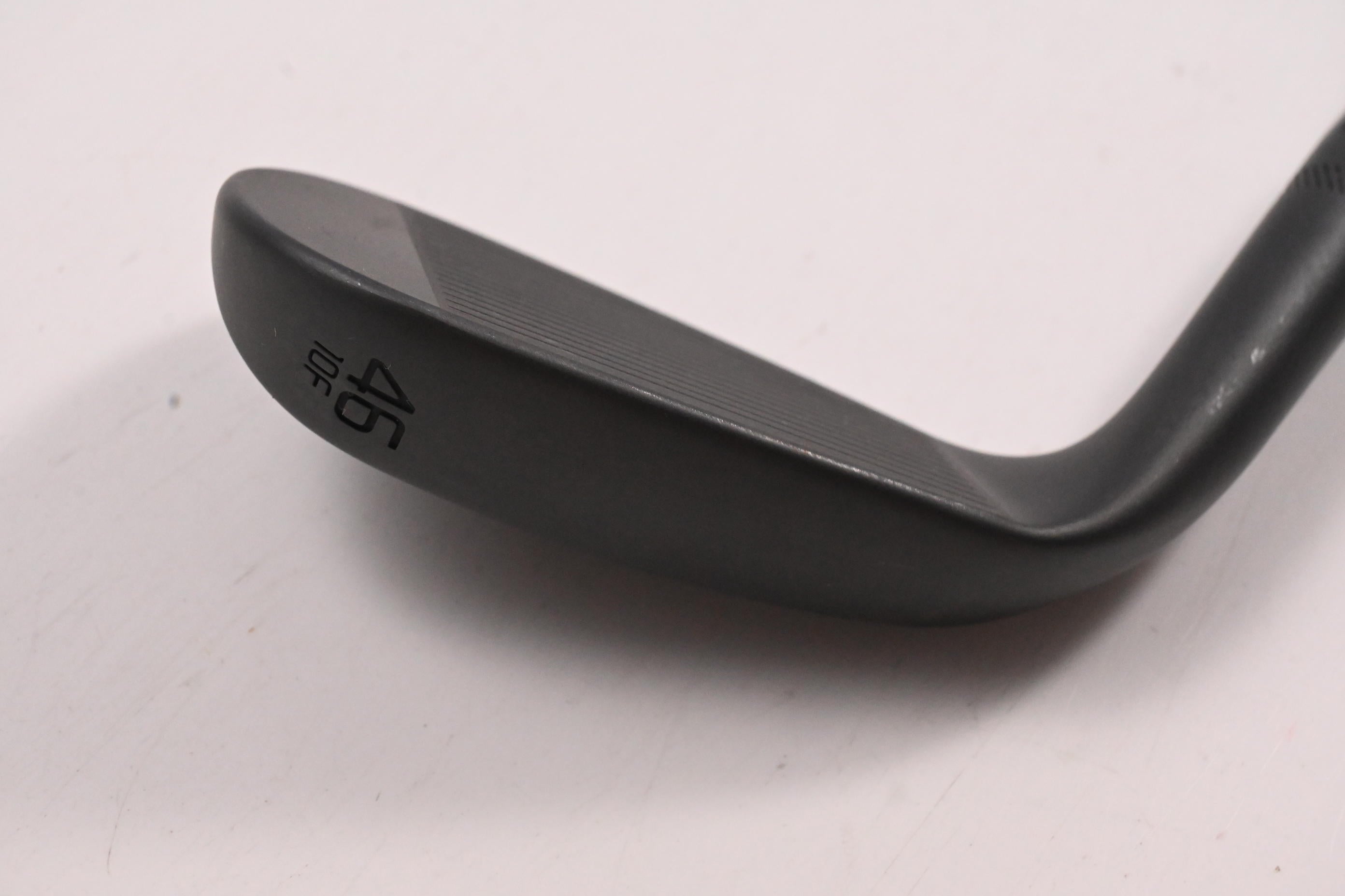 Titleist SM10 Pitching Wedge / 46 Degree / Stiff Flex True Temper AMT White
