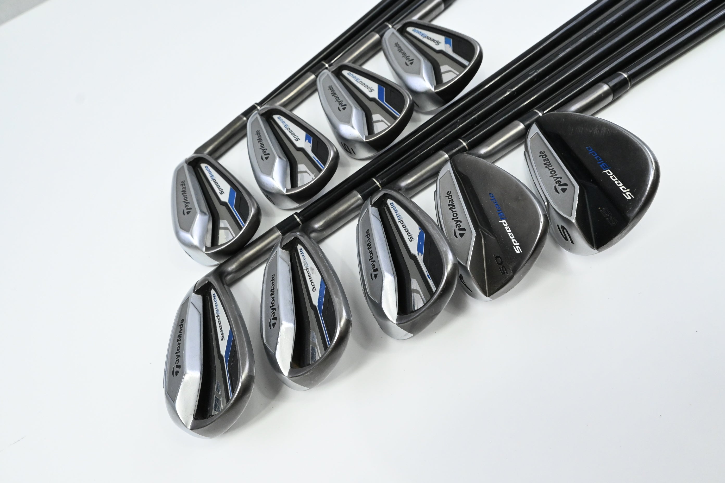 Taylormade Speedblade Irons / 4-PW+AW+SW / Regular Flex Taylormade VeloxT 65