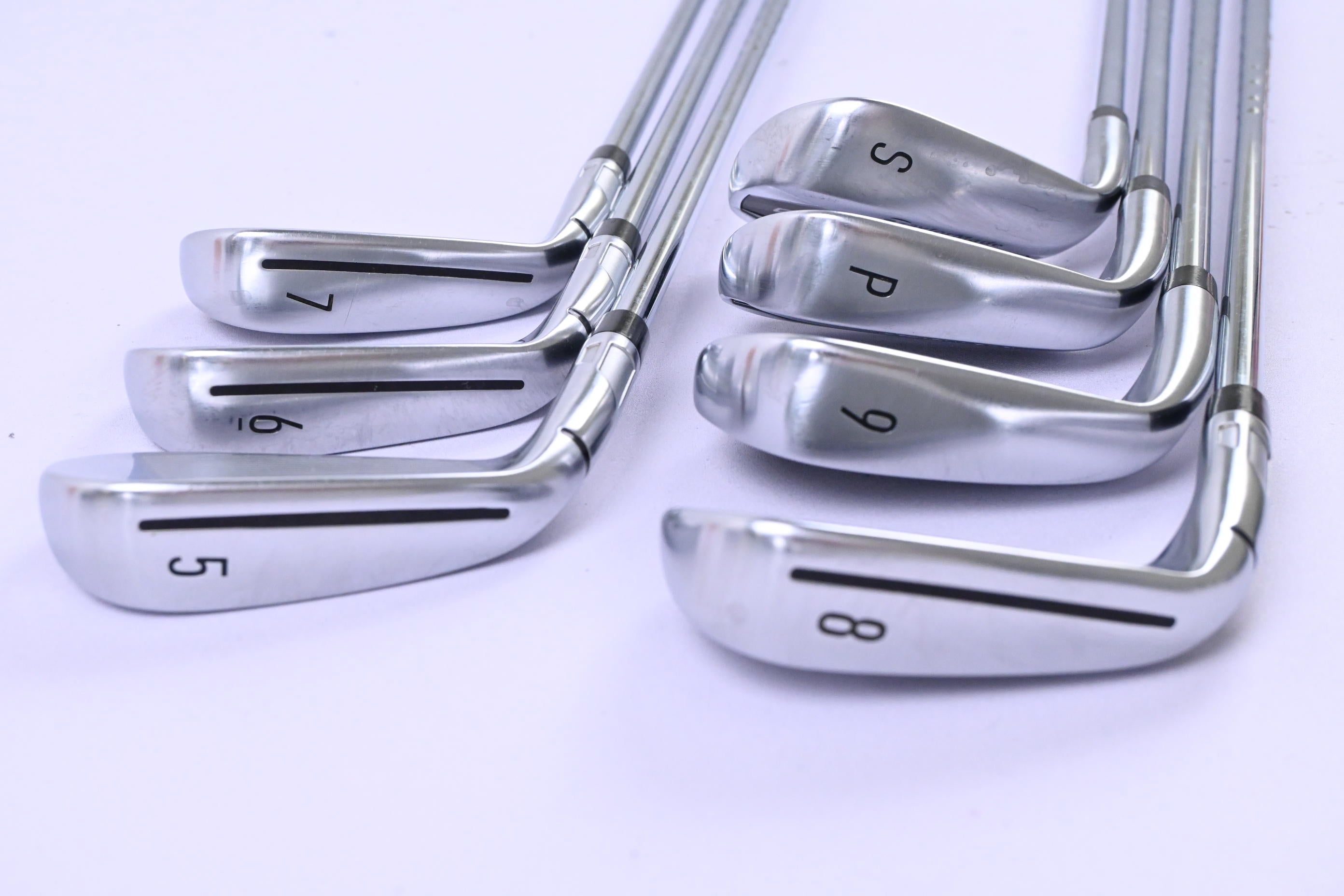 Taylormade Qi Irons / 5-PW+SW / Regular Flex KBS Max MT 85 Shafts