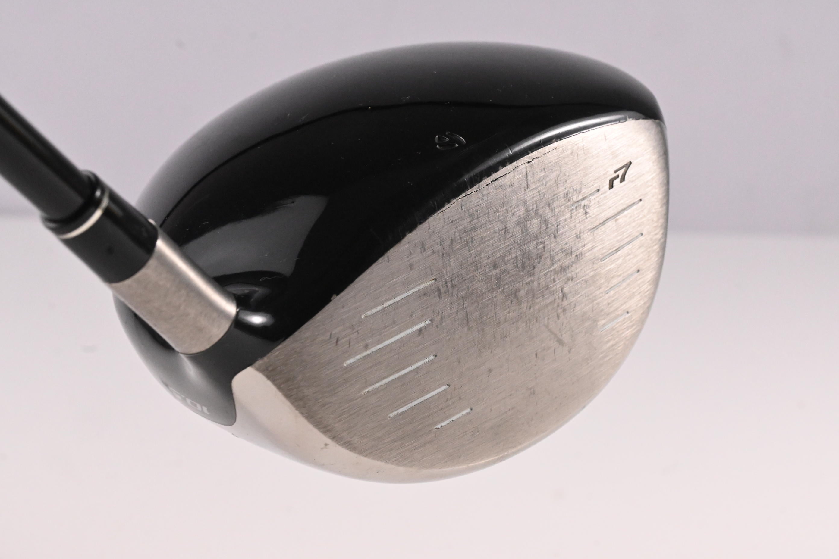 Left Hand Taylormade R7 Draw Driver / 10.5 Degree / Regular Flex REAX 55 Shaft