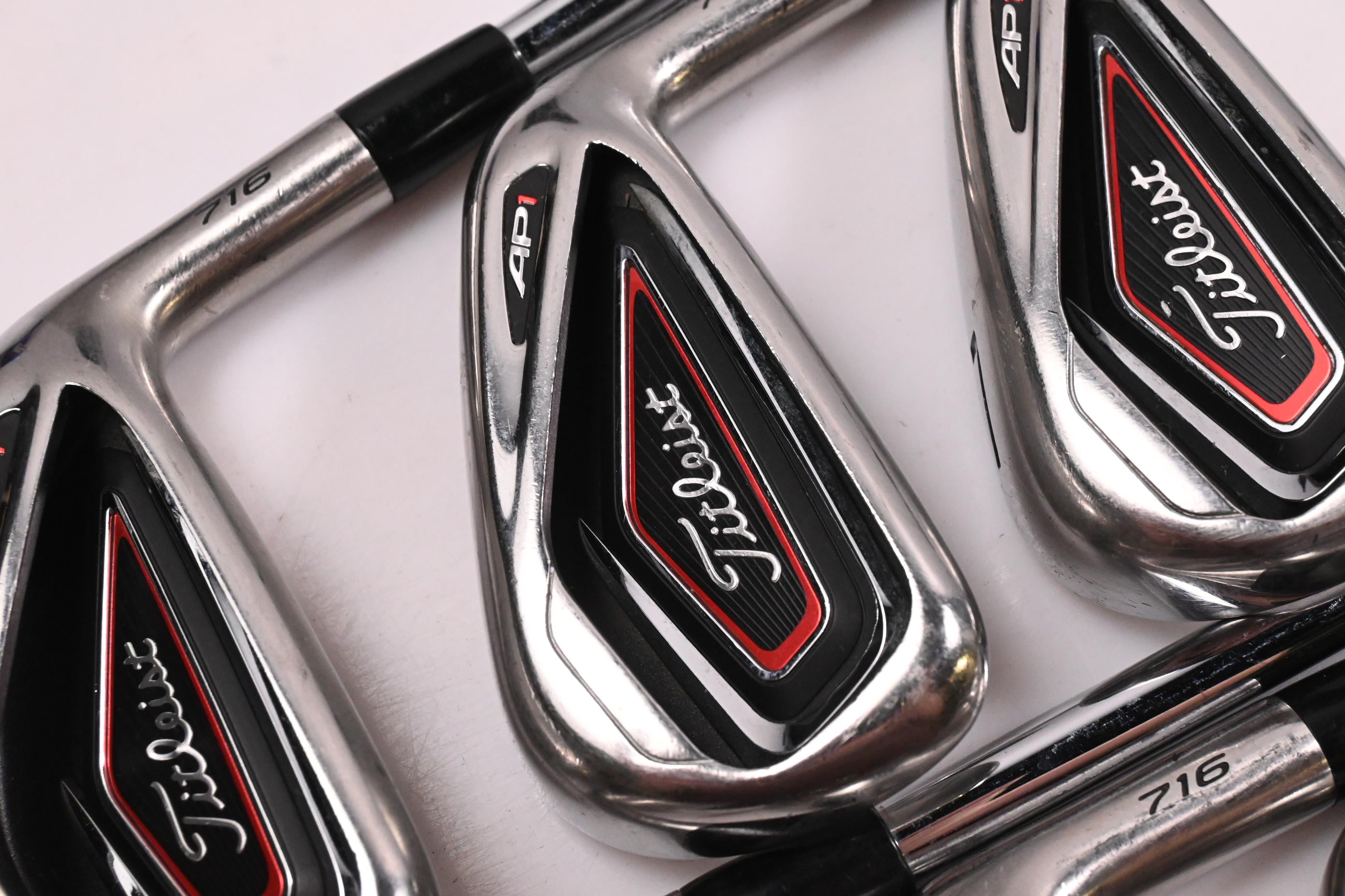 Titleist 716 AP1 Irons / 5-PW+GW / Regular Flex XP 90 R300 Shafts