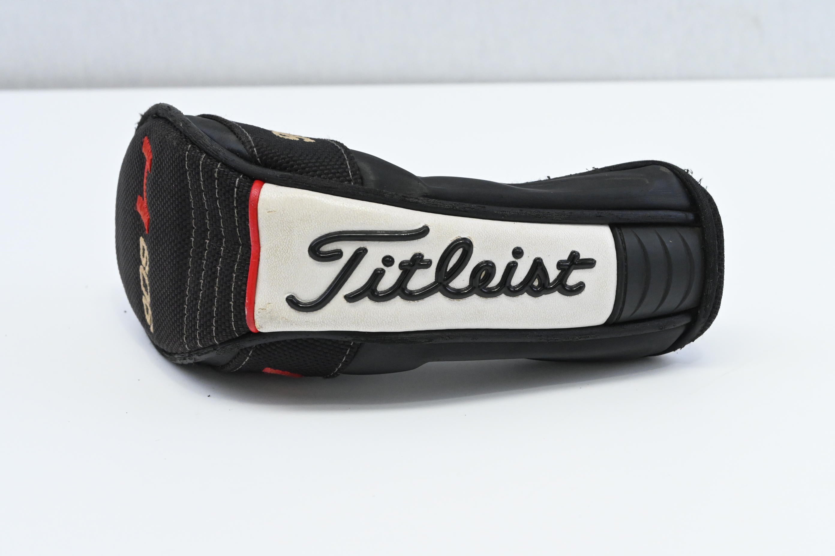 Titleist 909H #3 Hybrid / 19 Degree / Regular Flex Diamana 80 Shaft