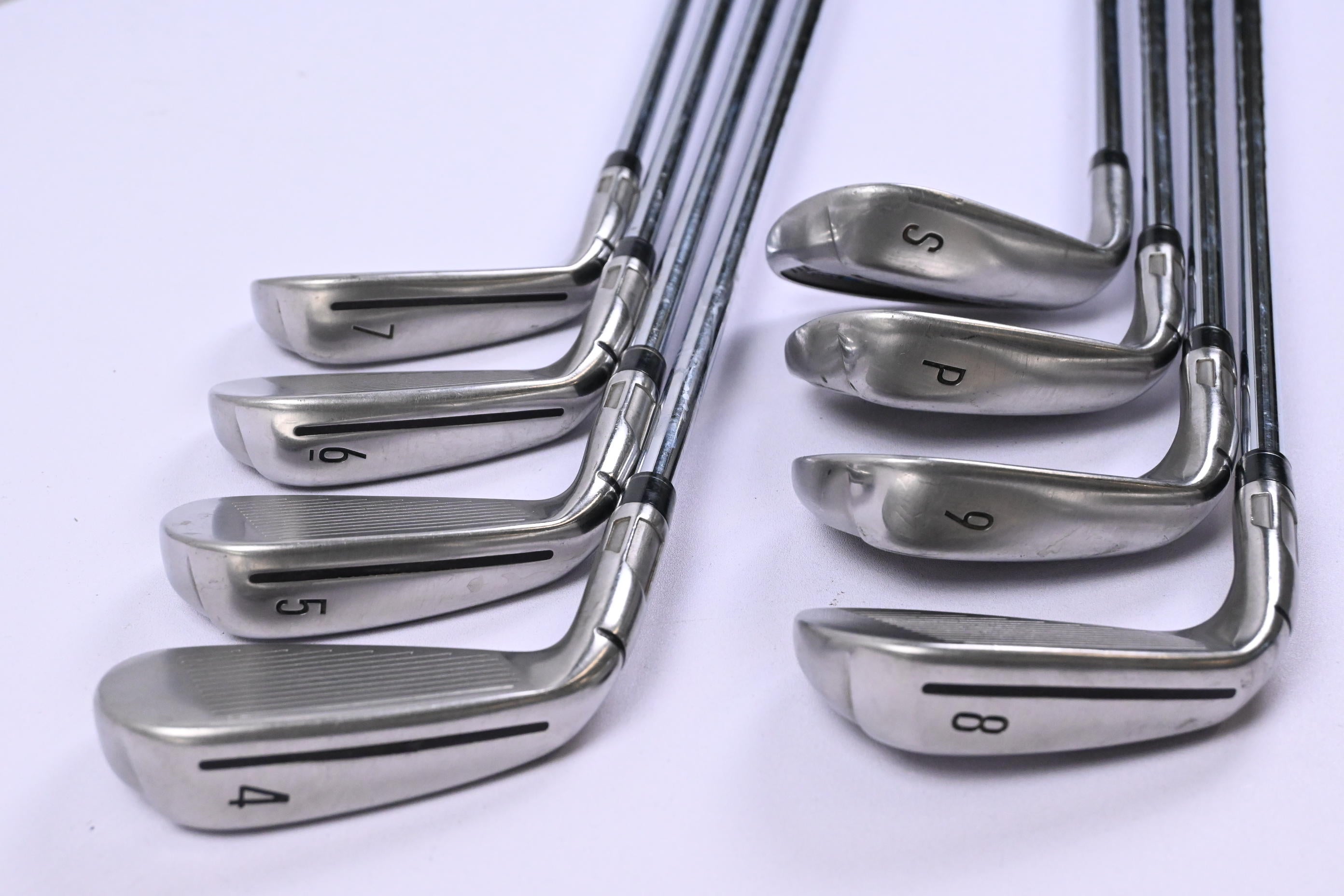 Taylormade SIM2 Max Irons / 4-SW / Stiff Flex KBS MAX MT 85 Shafts