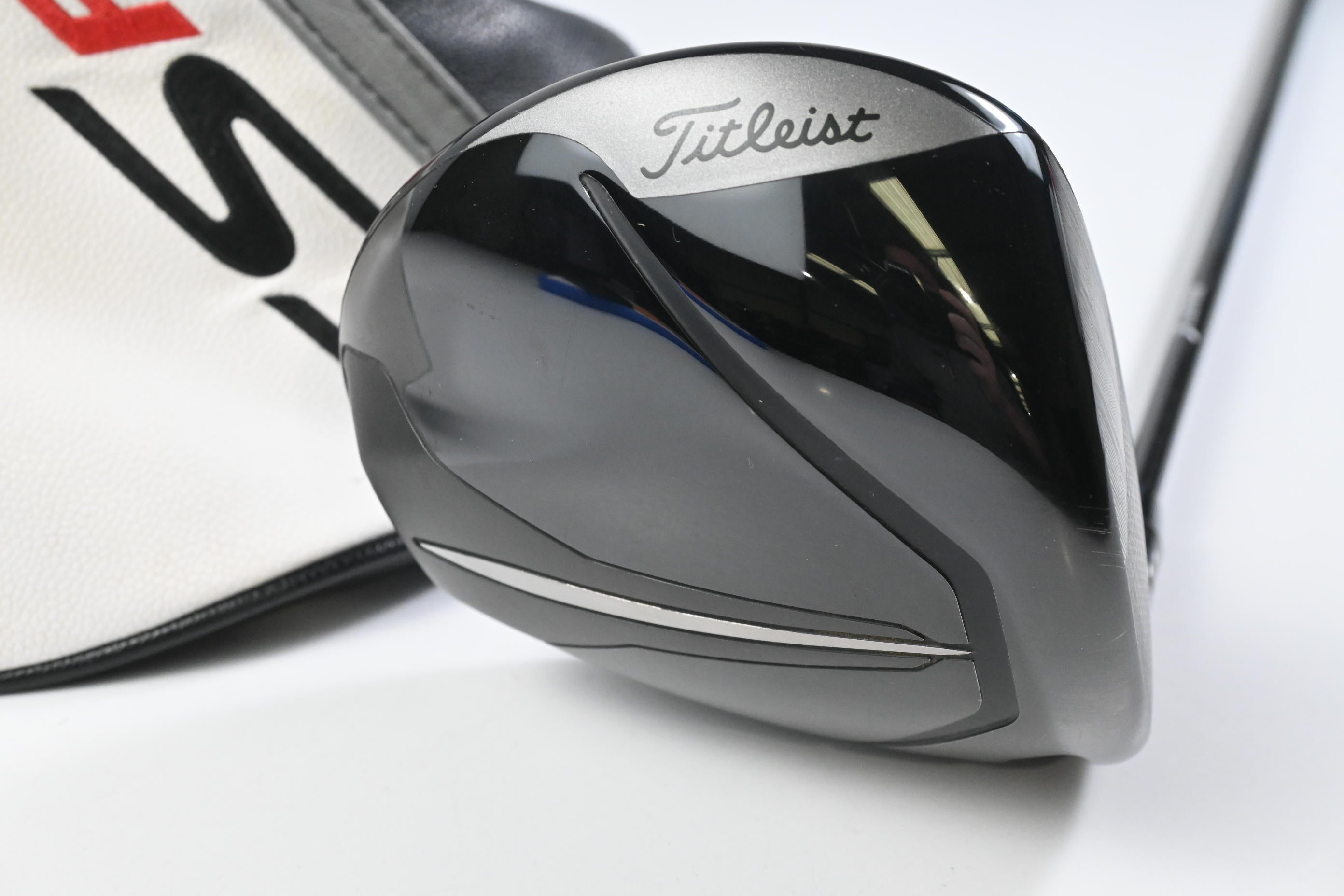 Titleist TSR1 Driver / 9 Degree / Stiff Flex Denali Black 60 Shaft