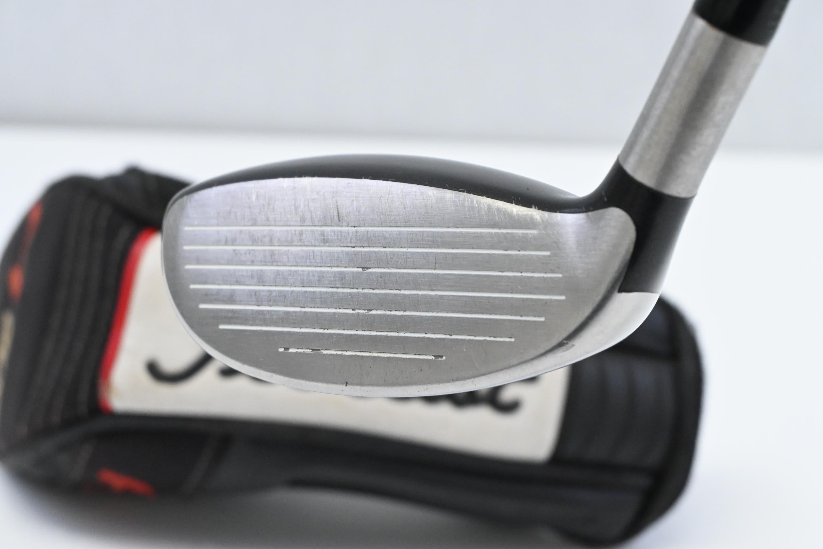 Titleist 909H #4 Hybrid / 24 Degree / Regular Flex Diamana 80 Shaft