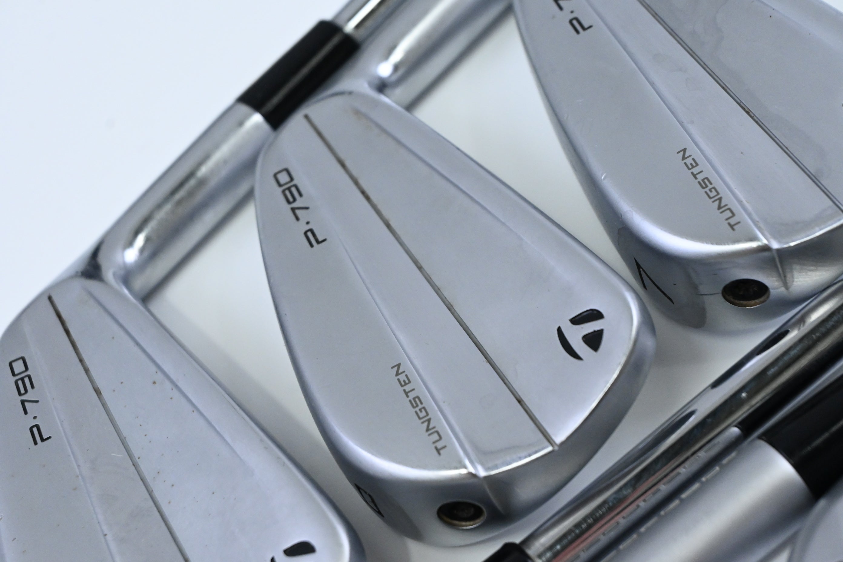 Taylormade P790 2023 Irons / 5-PW+AW / Regular Flex NS Pro Modus3 Tour 105