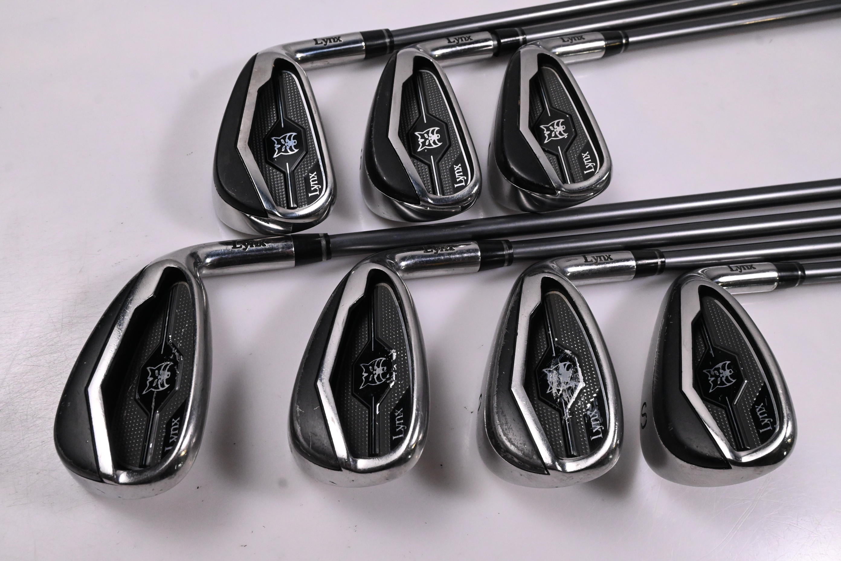 Lynx Predator 2017 Irons / 5-PW+SW / Regular Flex Bassara 55 Shafts