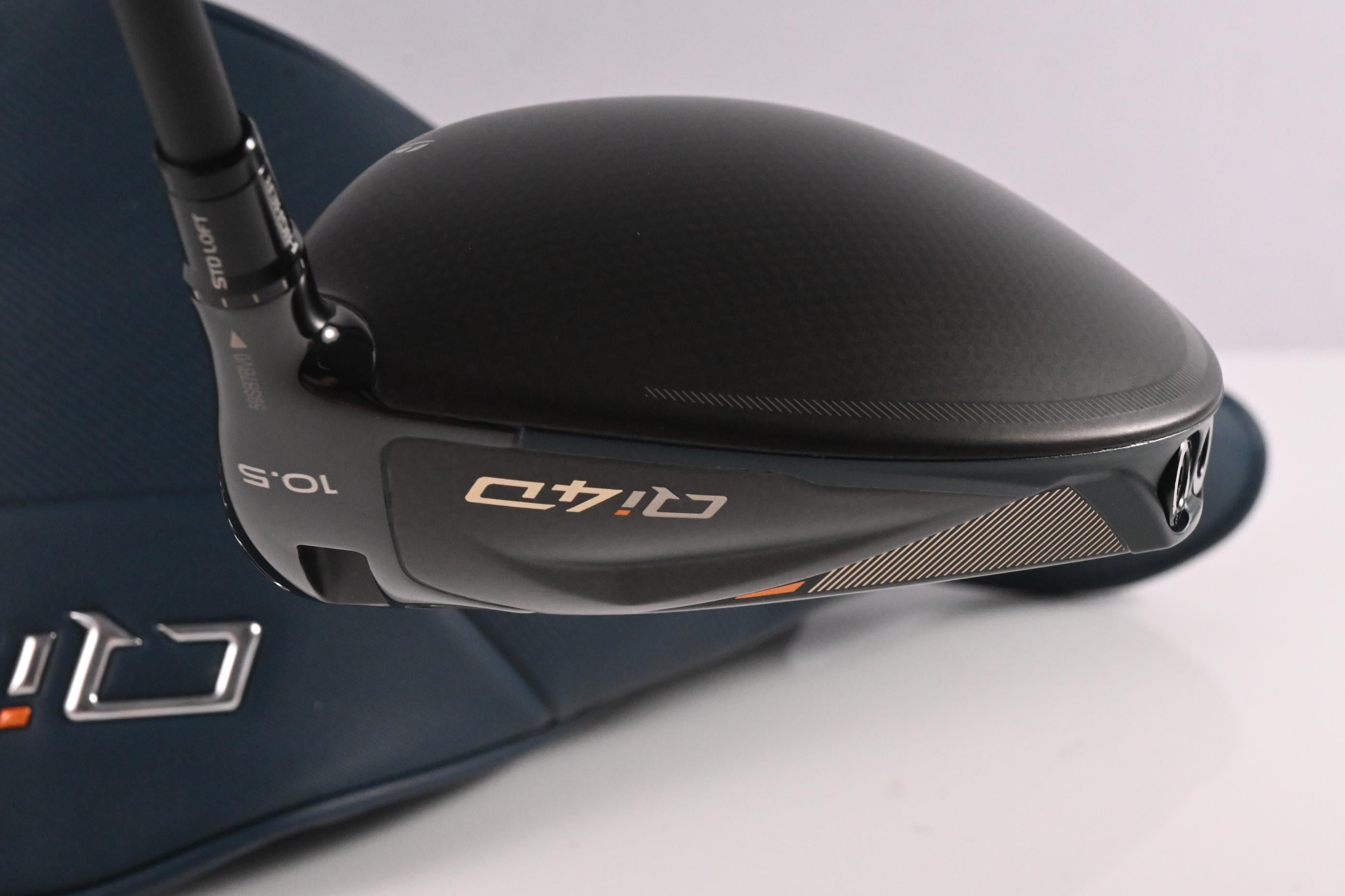 Taylormade Qi4D Driver / 10.5 Degree / Regular Flex Mitsubishi Reax 50 Shaft