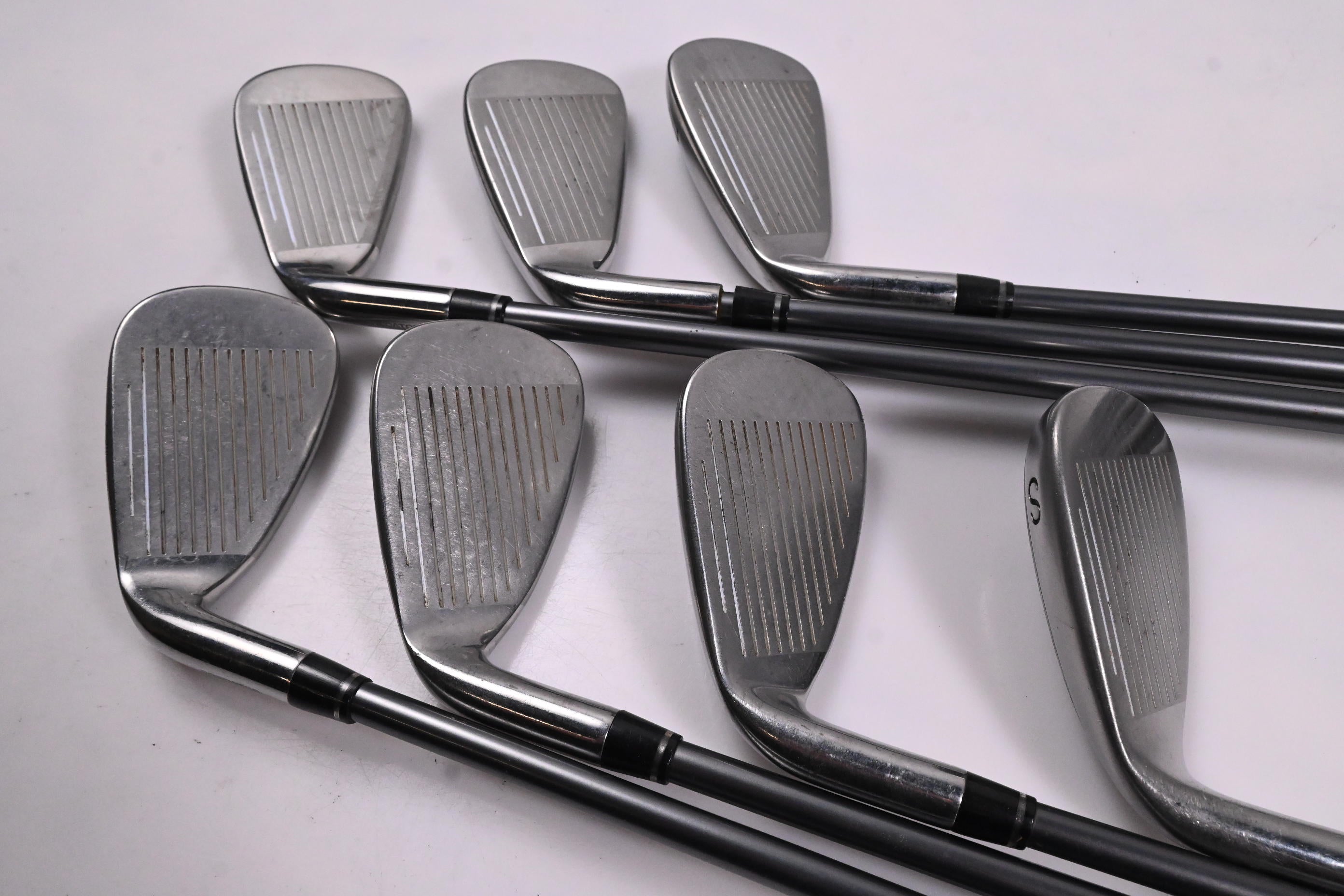 Lynx Predator 2017 Irons / 5-PW+SW / Regular Flex Bassara 55 Shafts