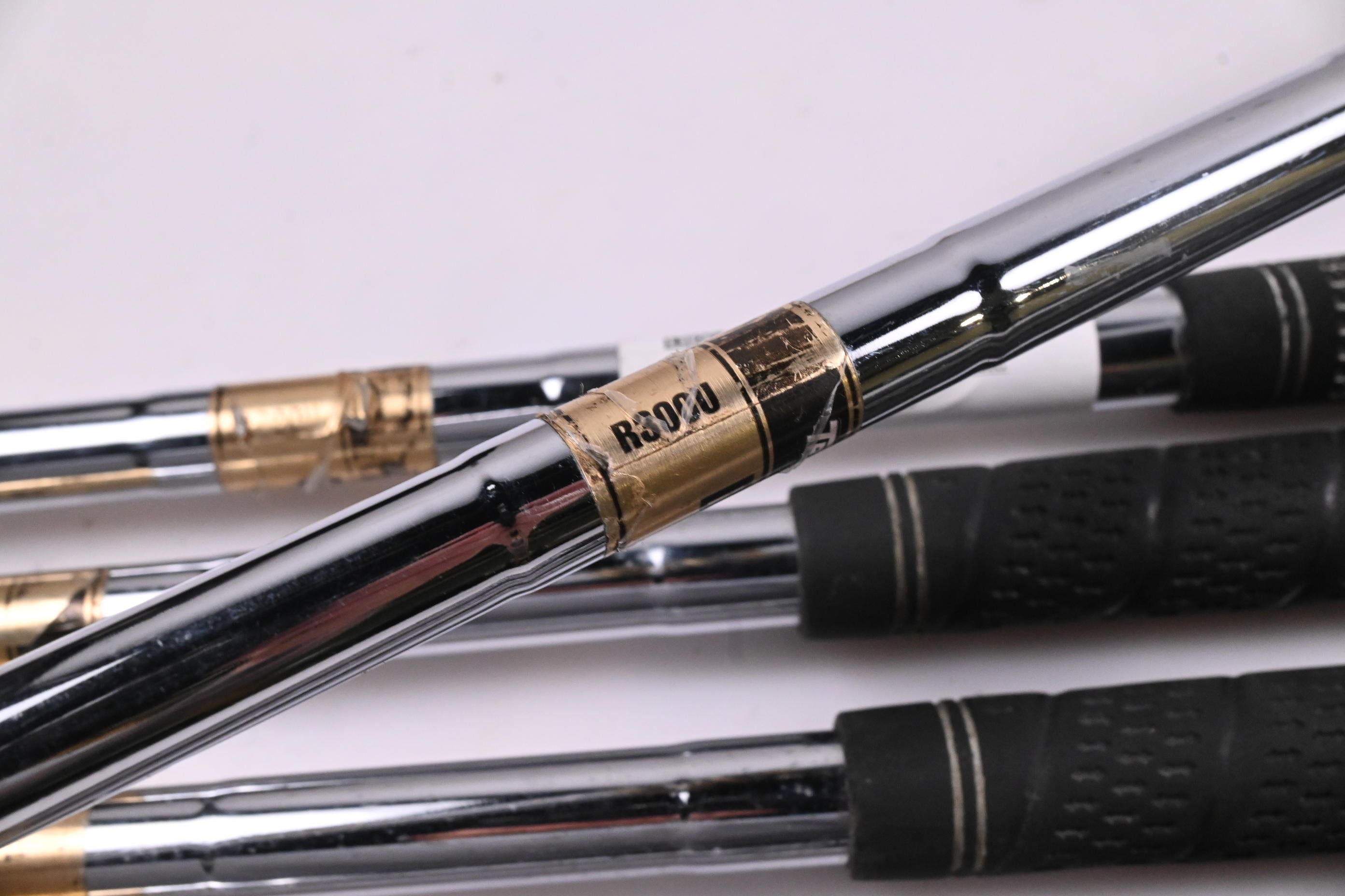 Maxfli Revolution Black Dot Irons / 5-PW+SW / Regular Flex Dynamic Gold R300U