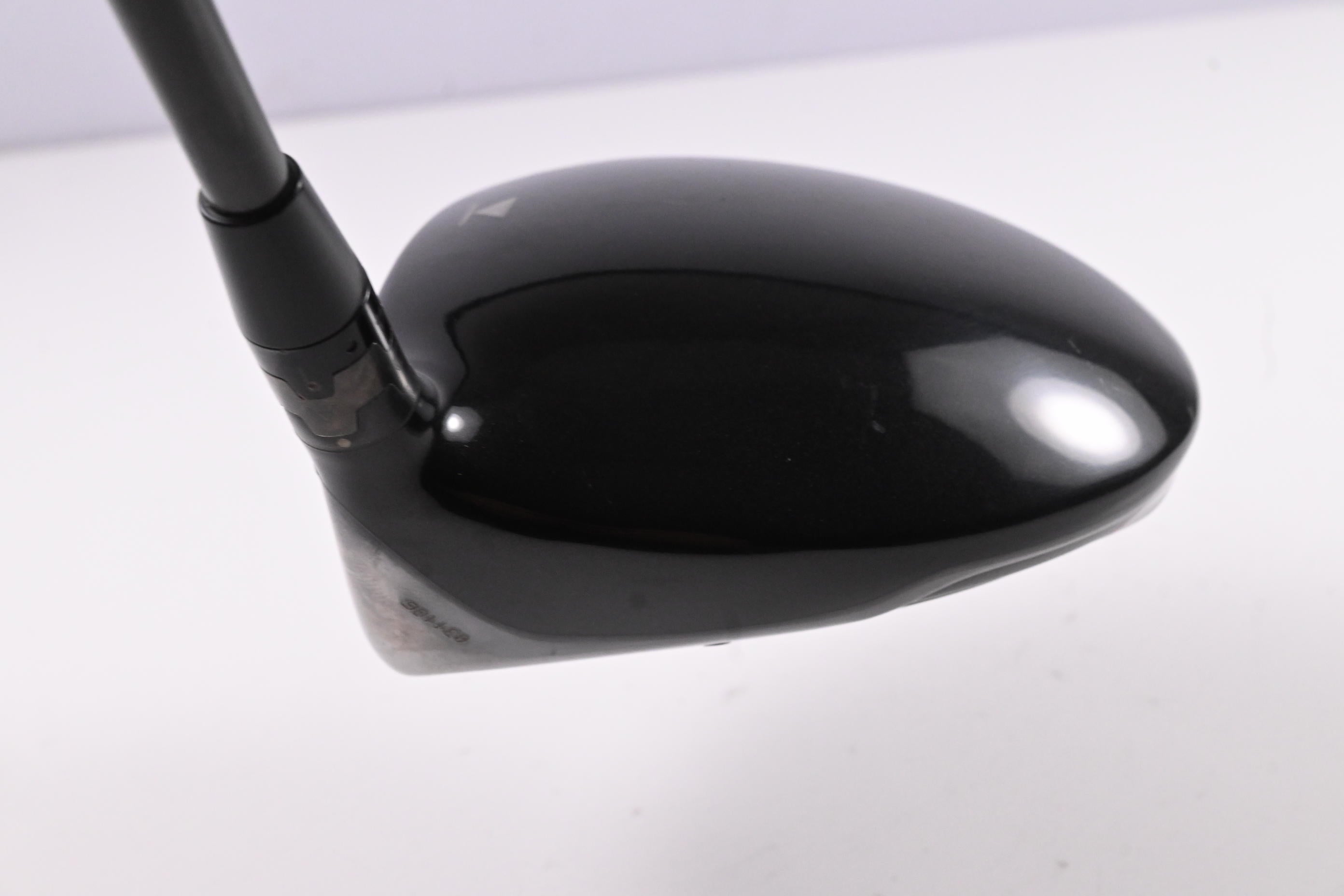 Titleist 913 D2 Driver / 8.5 Degree / Stiff Flex Aldila RIP Phenom 70 Shaft