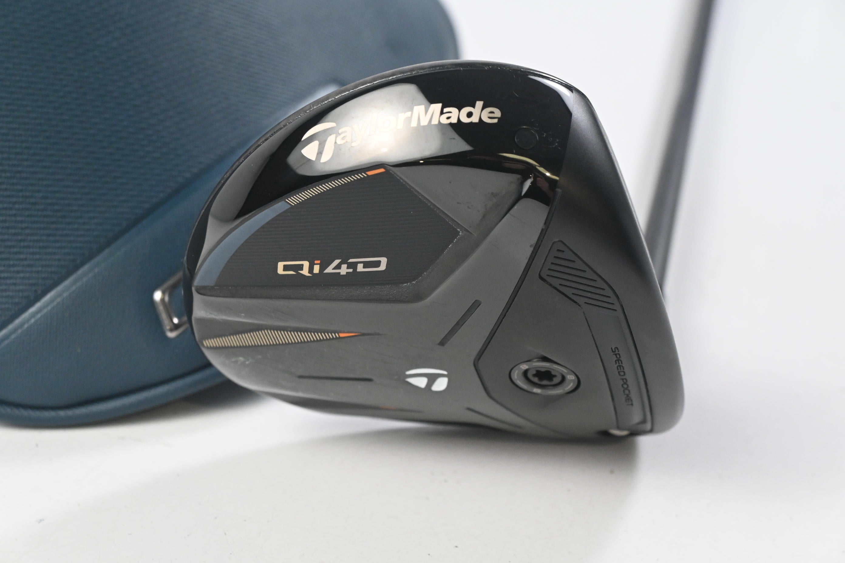 Taylormade Qi4D #3 Wood / 15 Degree / Regular Flex REAX 55 Shaft