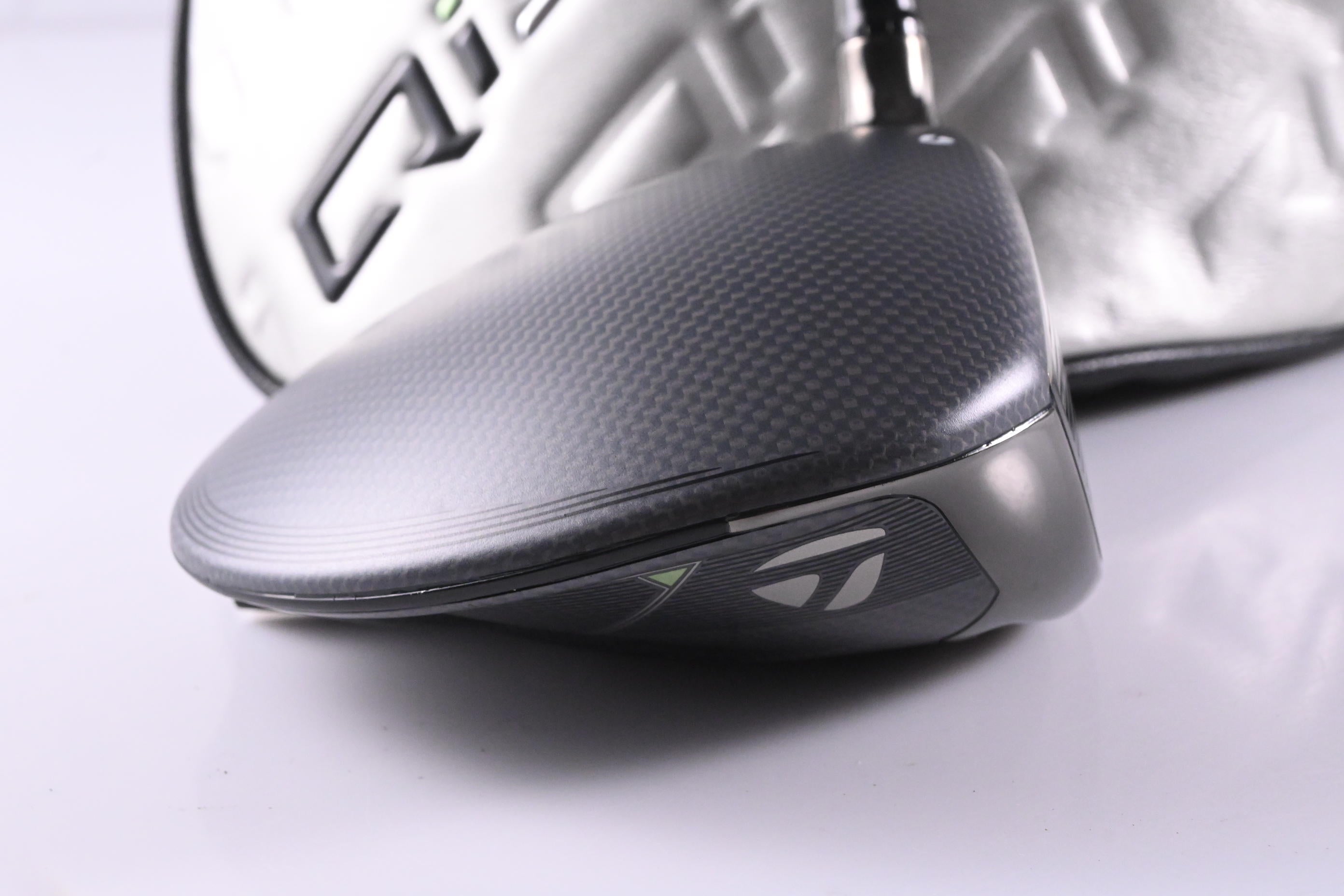 Taylormade Qi35 Driver / 9 Degree / Regular Flex Fujikura Ventus Blue 5 Shaft