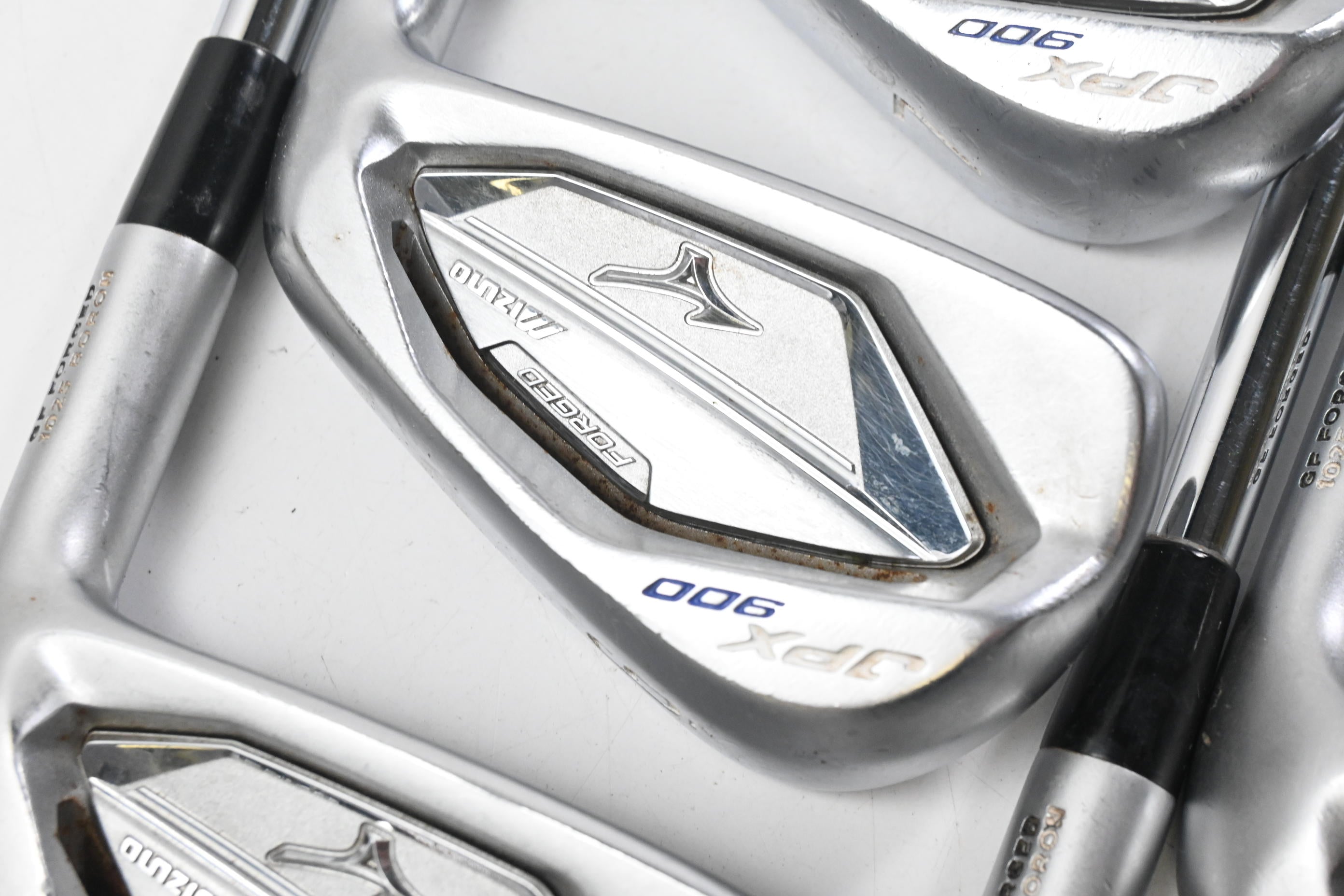 Mizuno JPX 900 Forged Irons / 5-PW / Regular Flex N.S.Pro 950GH Shafts