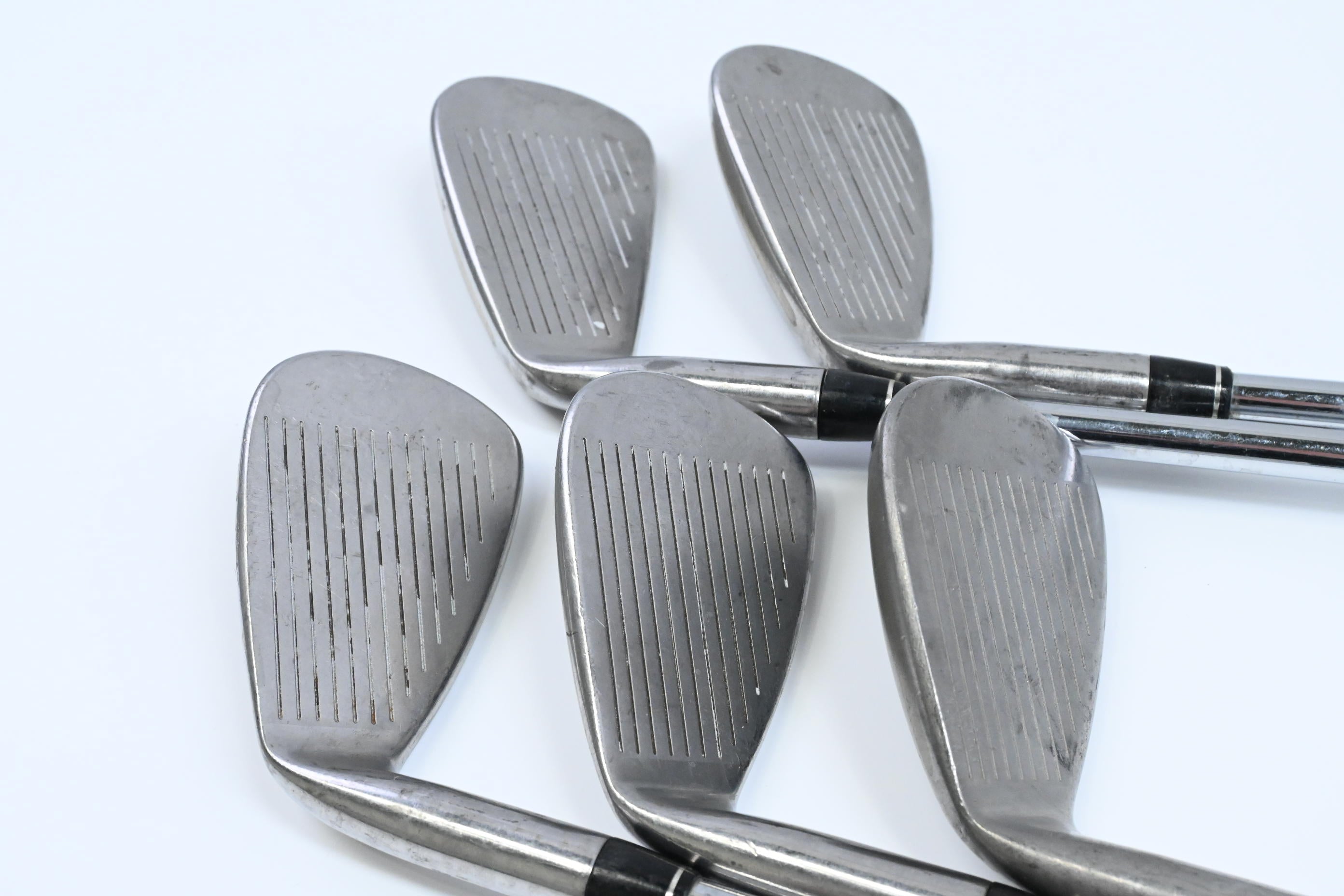 Taylormade 320 Steel Irons / 7-PW+SW / Regular Flex Taylormade Flighted Rifle 80