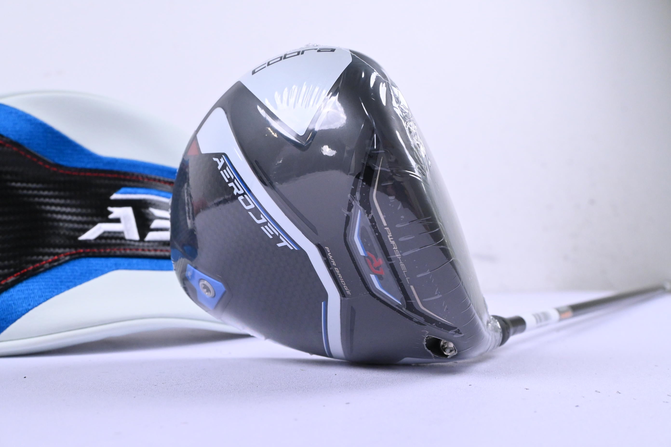 Cobra Aerojet Driver / 12 Degree / Regular Flex UST Helium Nano Core 5
