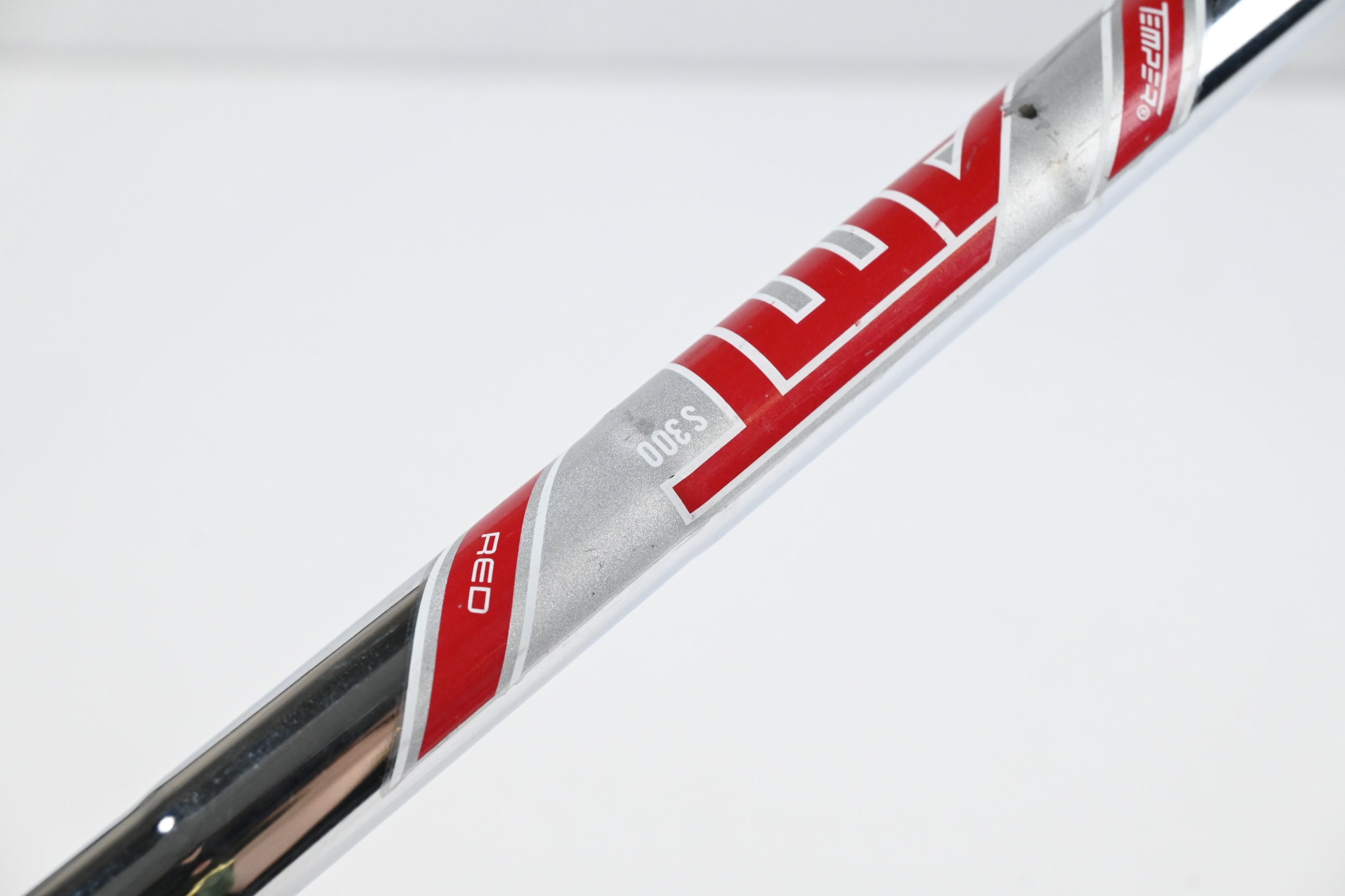 Titleist T200 2019 #4 Iron / 21 Degree / Stiff Flex AMT Red S300 Shaft