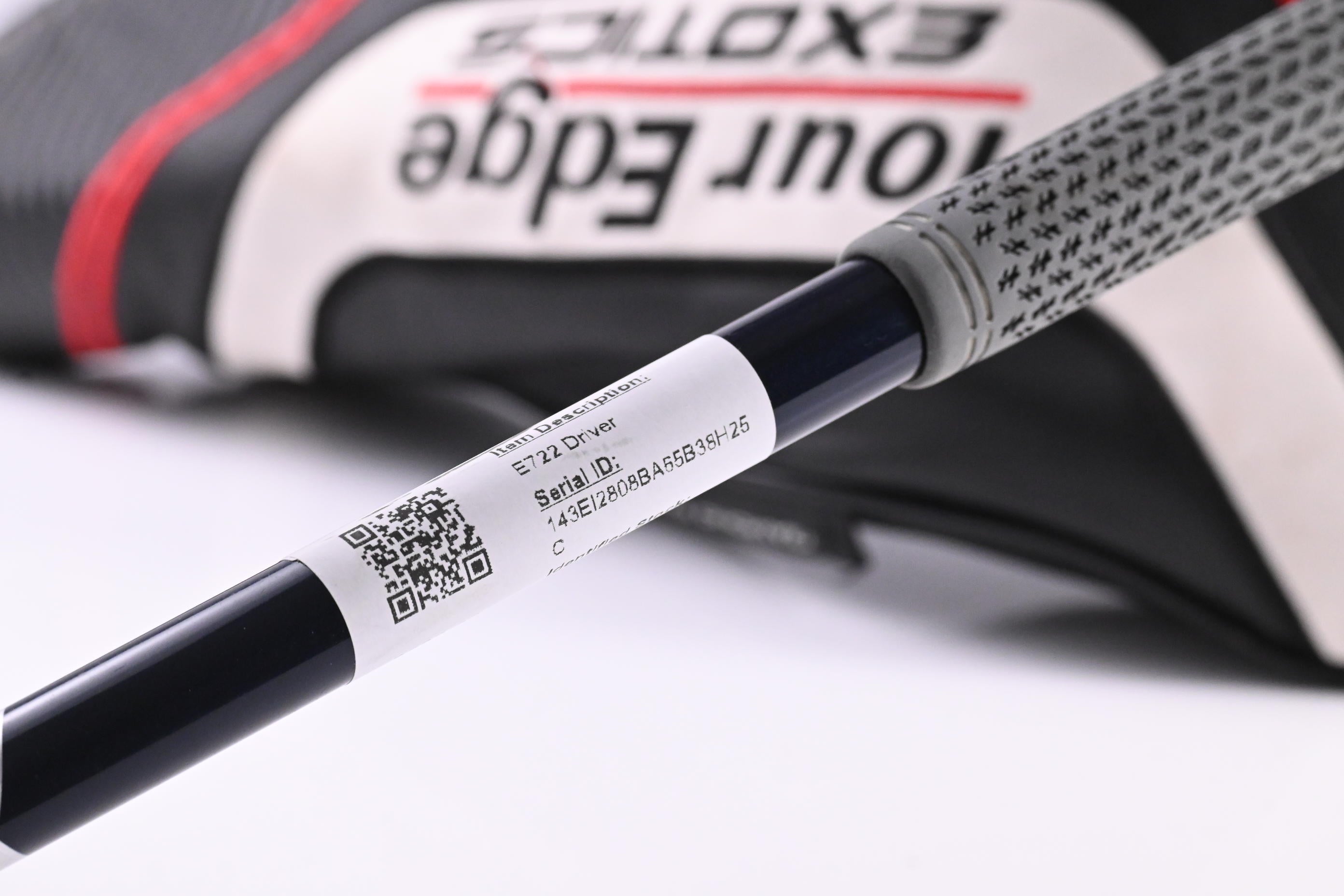 Tour Edge E722 Driver / 10.5 Degree / Regular Flex Fujikura Ventus Blue 6 Shaft