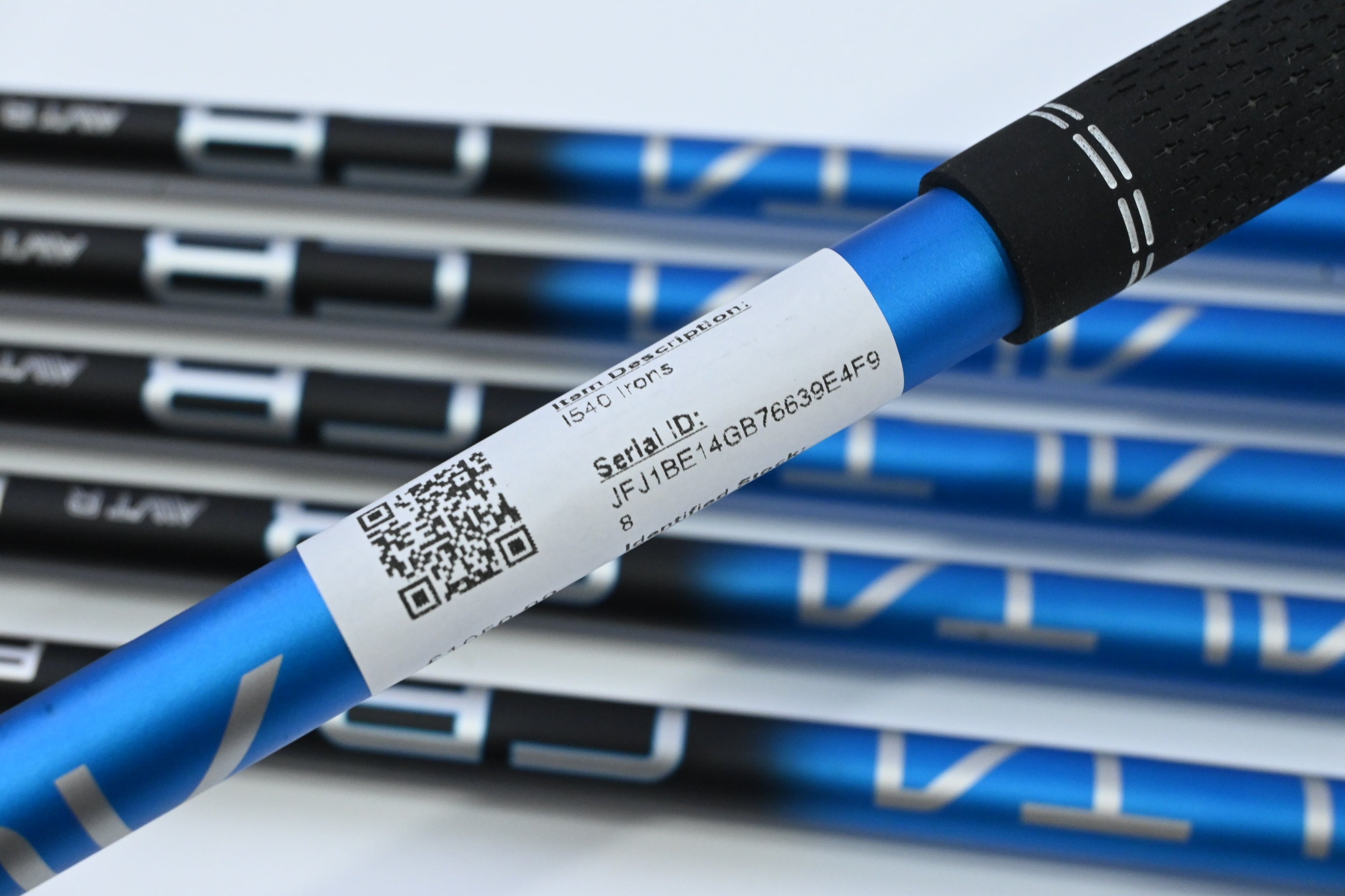 Ping i540 Irons / 6-PW+UW / Black Dot / Regular Flex Ping Alta CB Blue Shafts