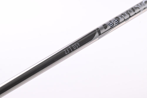 Wilson Staff D7 Driver / 10.5 Degree / Senior Flex Recoil ES 450 Shaft