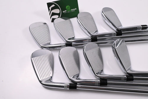 Wilson Staff Model 2024 CB Irons / 4-PW+GW / Regular Flex Dynamic Gold MID 115